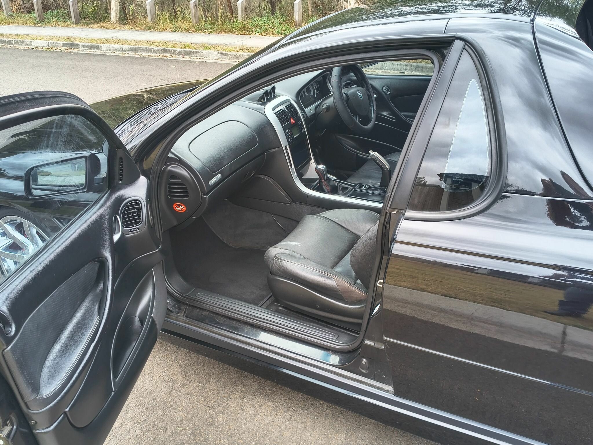 2006 HSV MALOO Z SERIES R8 6 SP MANUAL UTILITY