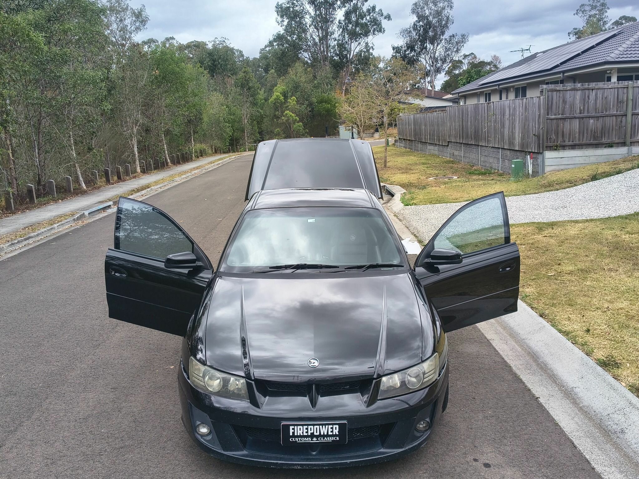 2006 HSV MALOO Z SERIES R8 6 SP MANUAL UTILITY