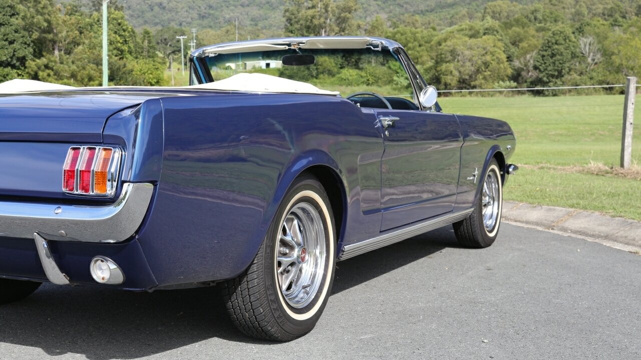 1965 FORD MUSTANG 3 SP AUTOMATIC 2D CONVERTIBLE