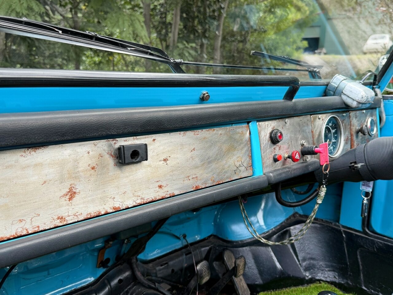 1975 VOLKSWAGEN 181 4 SP MANUAL CONVERTIBLE