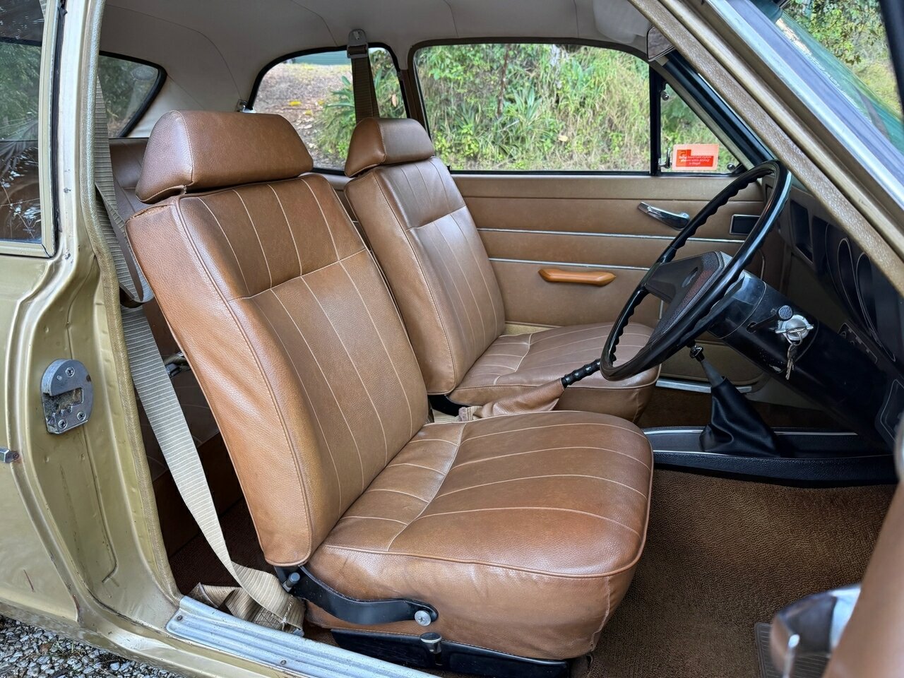 1972 HOLDEN TORANA LJ DELUXE 4 SP MANUAL 2D COUPE