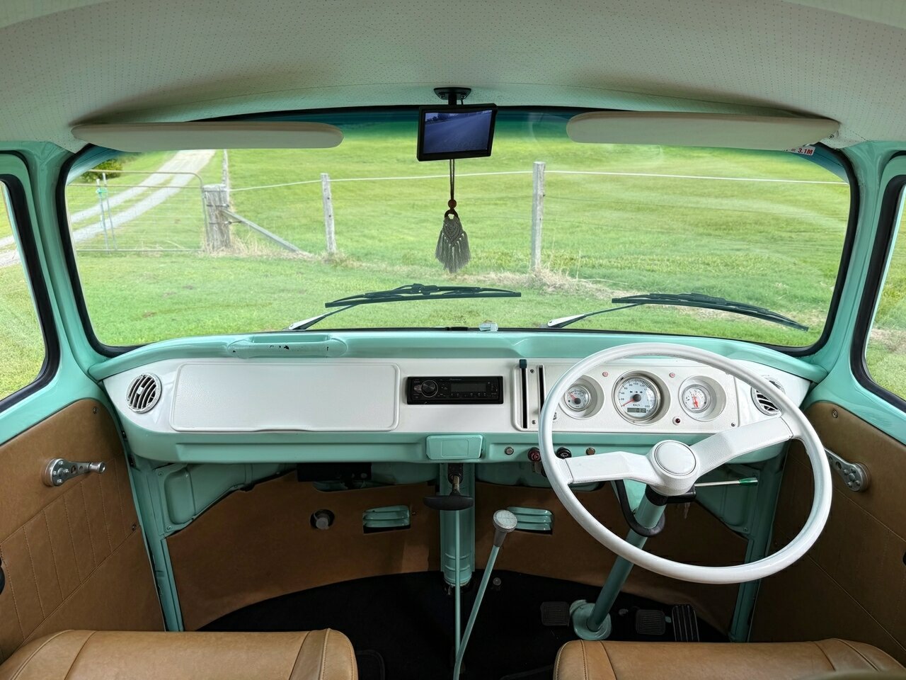 1973 VOLKSWAGEN KOMBI 5 SP MANUAL CAMPER