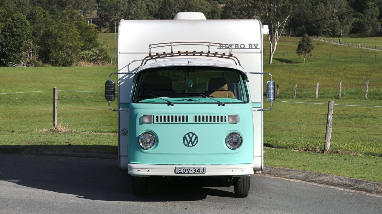 1973 VOLKSWAGEN KOMBI 5 SP MANUAL CAMPER