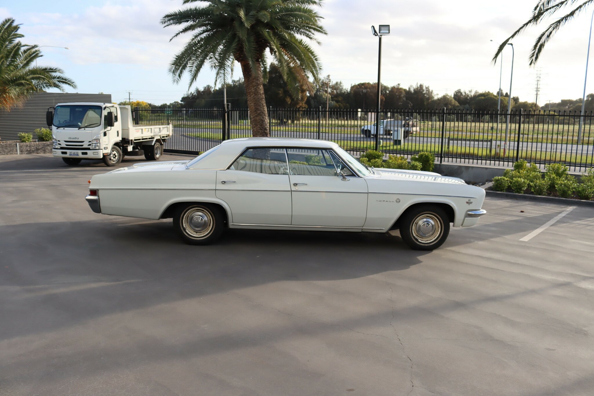 1966 CHEVROLET IMPALA 2 SP AUTOMATIC 4D HARDTOP