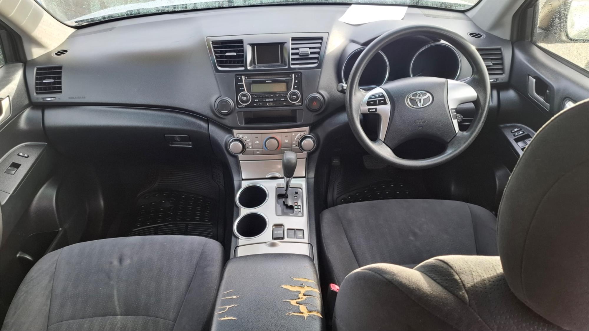 2012 TOYOTA KLUGER GSU45R MY11 UPGRADE KX-R (4x4) 5 SEAT 5 SP AUTOMATIC 4D WAGON