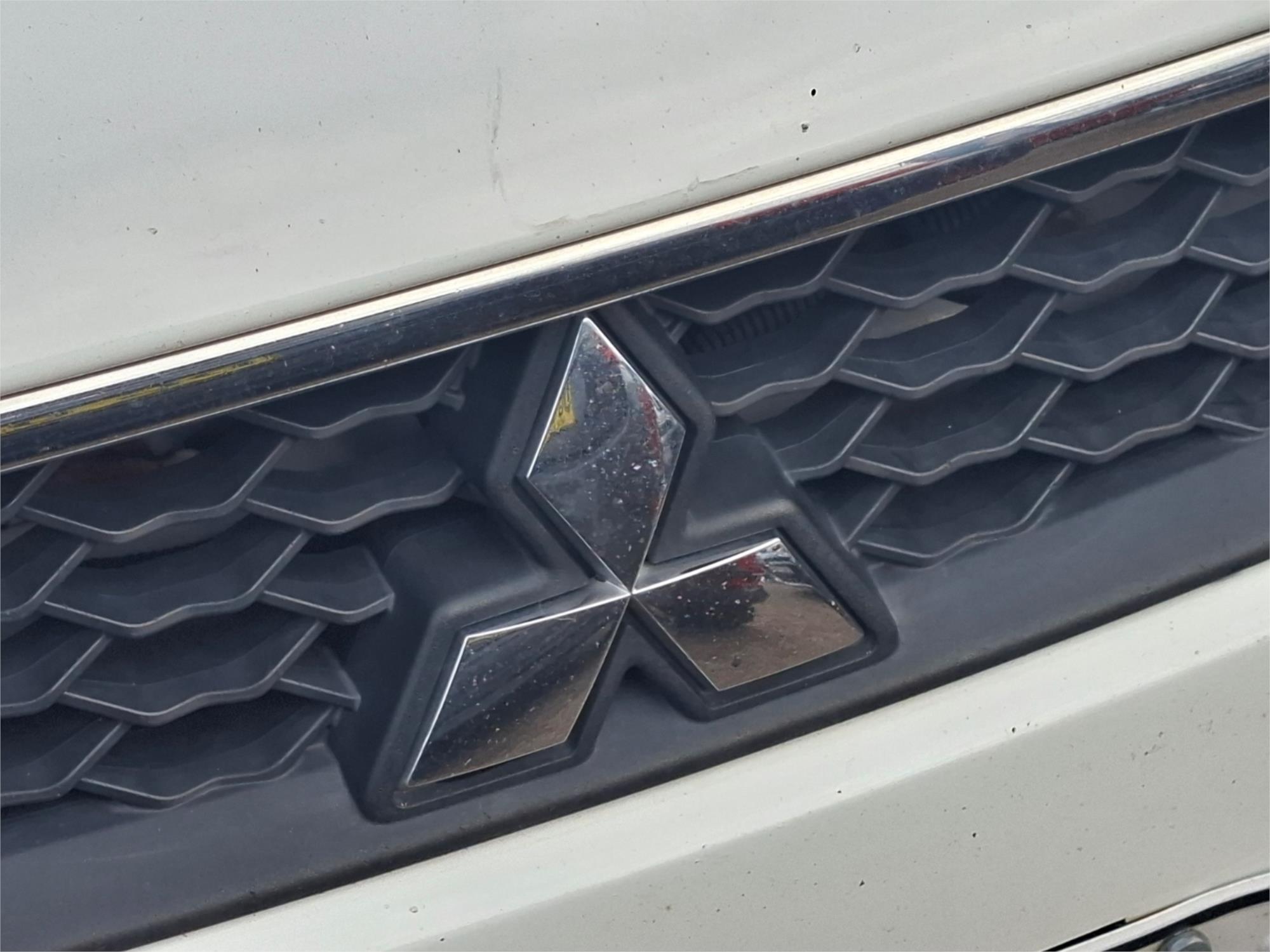 2017 MITSUBISHI LANCER CF MY17 ES SPORT 5 SP MANUAL 4D SEDAN