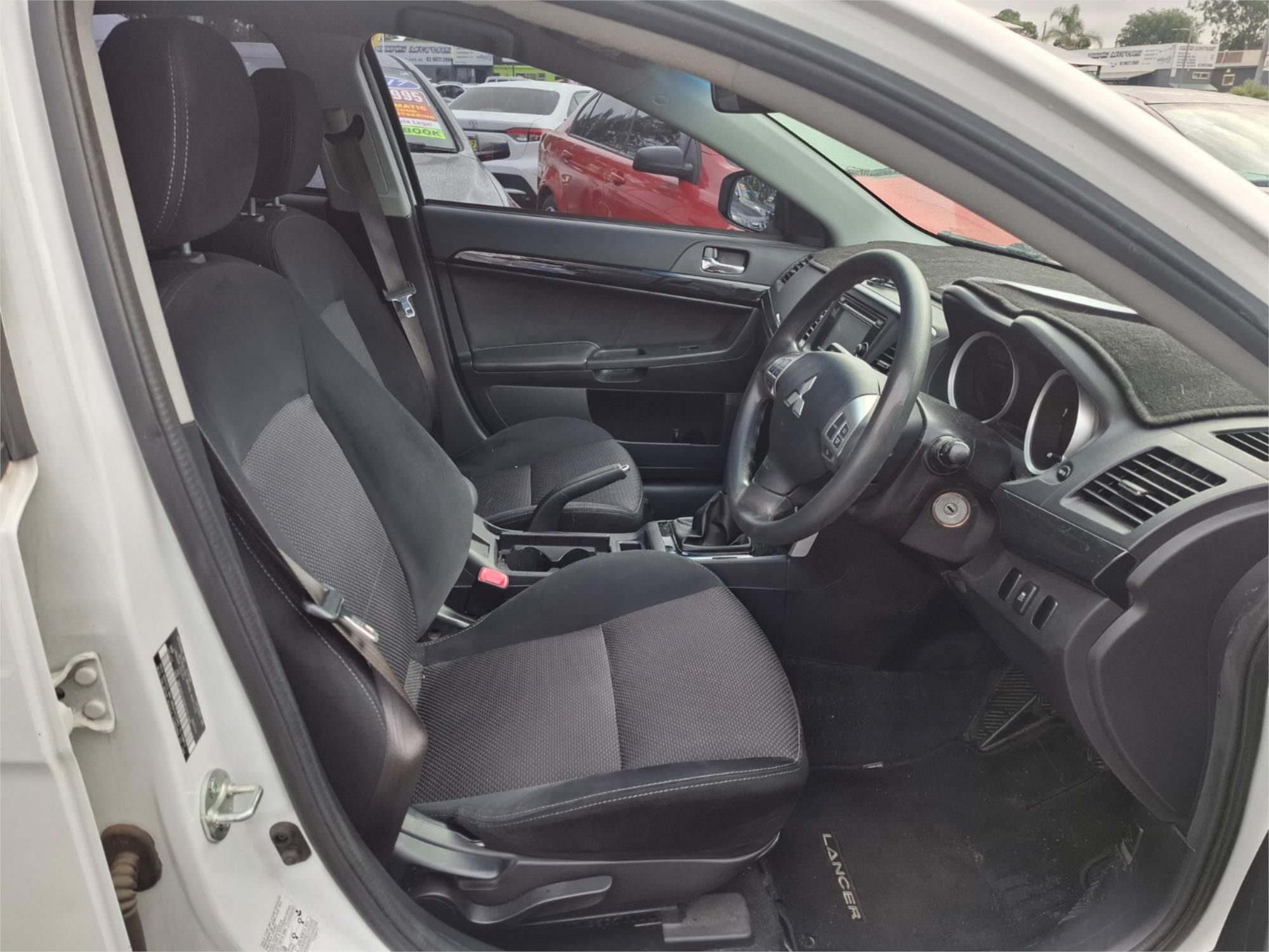 2017 MITSUBISHI LANCER CF MY17 ES SPORT 5 SP MANUAL 4D SEDAN