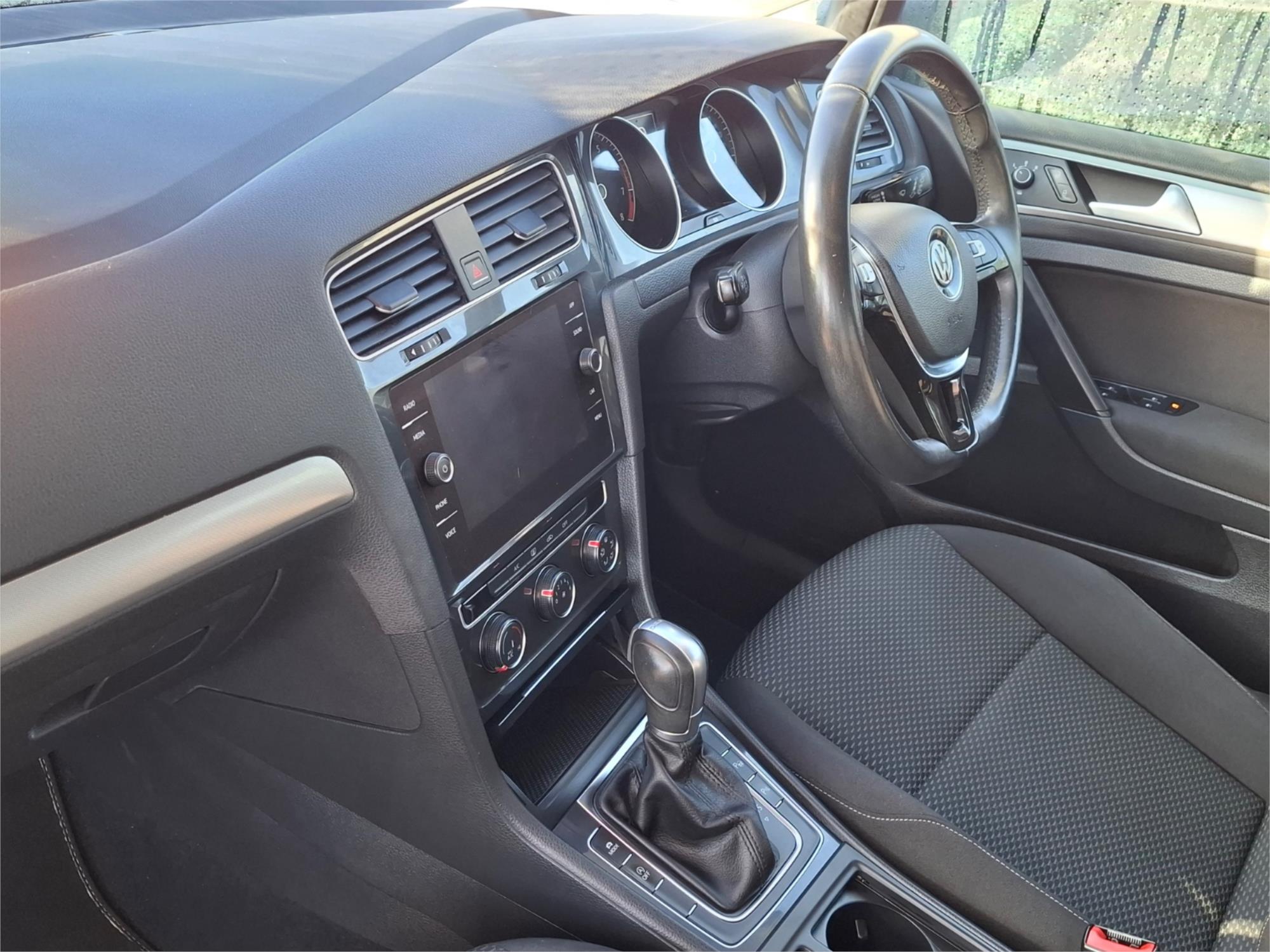 2018 VOLKSWAGEN GOLF AU MY18 110 TSI TRENDLINE 6 SP MANUAL 5D HATCHBACK
