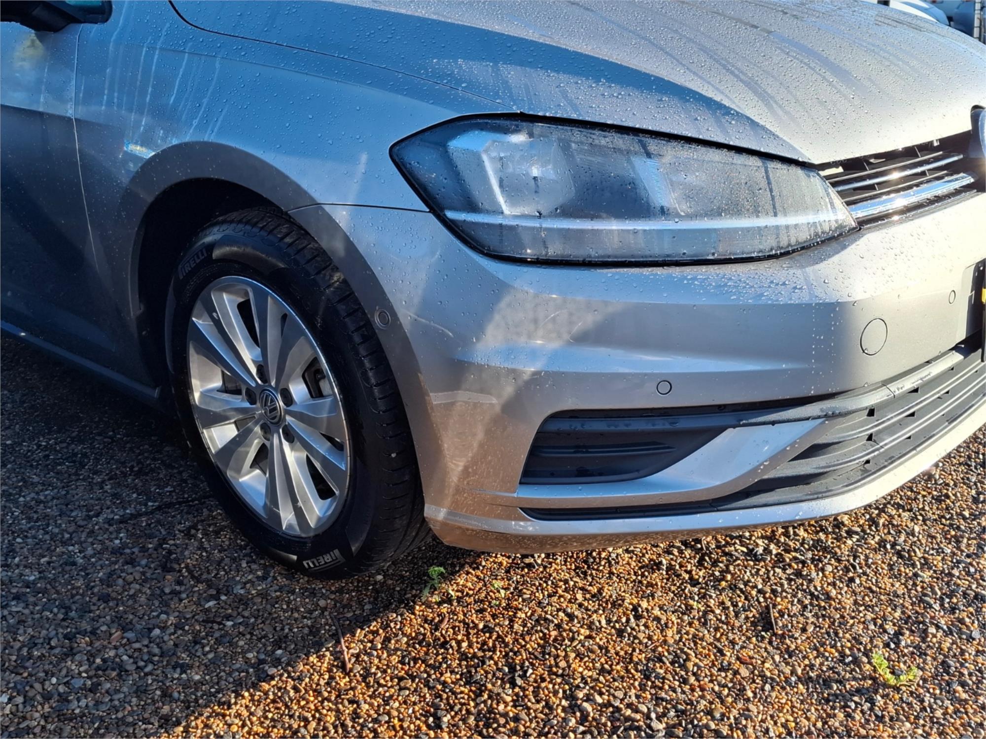 2018 VOLKSWAGEN GOLF AU MY18 110 TSI TRENDLINE 6 SP MANUAL 5D HATCHBACK
