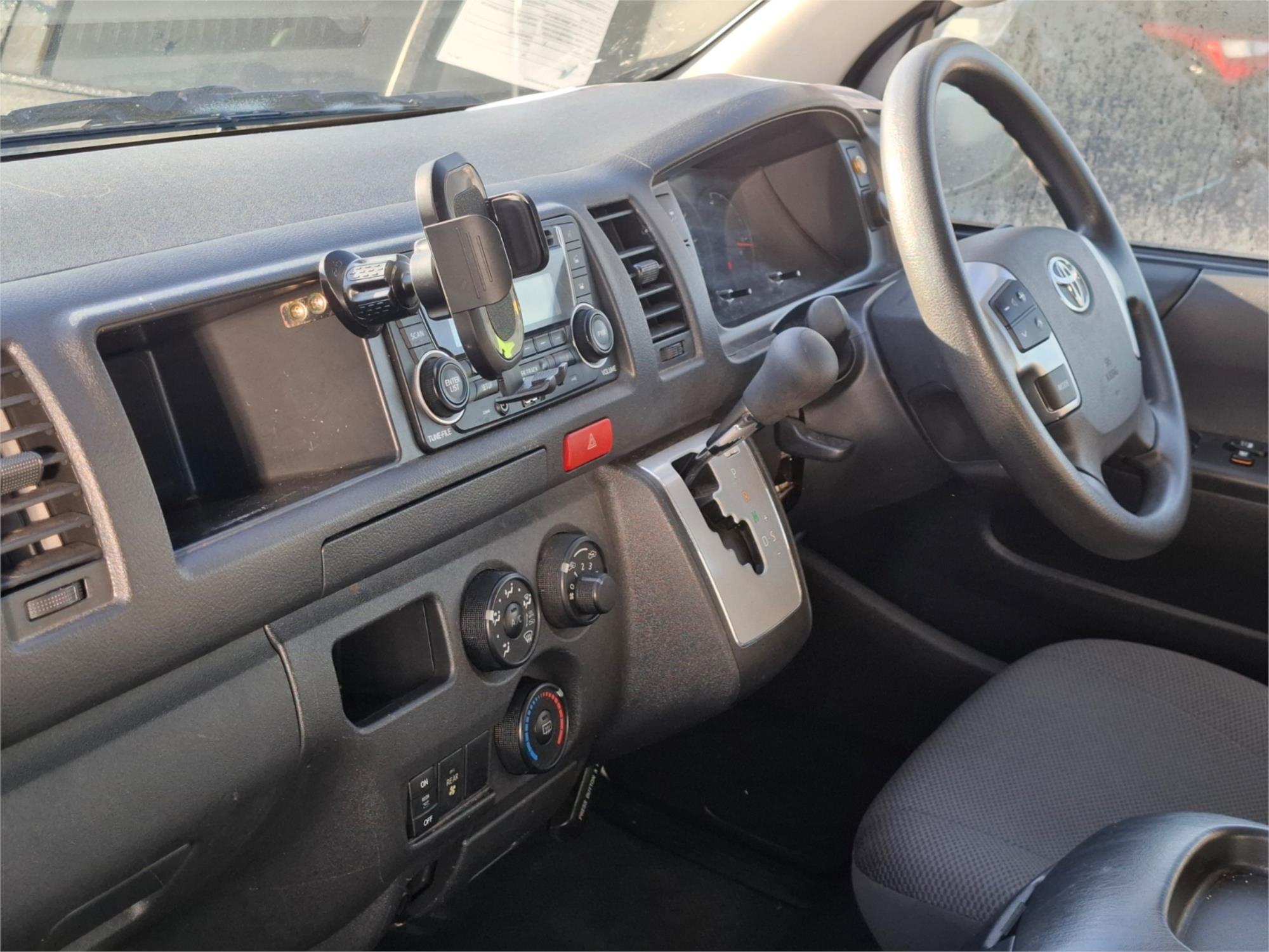 2015 TOYOTA HIACE TRH223R MY14 COMMUTER 4 SP AUTOMATIC BUS
