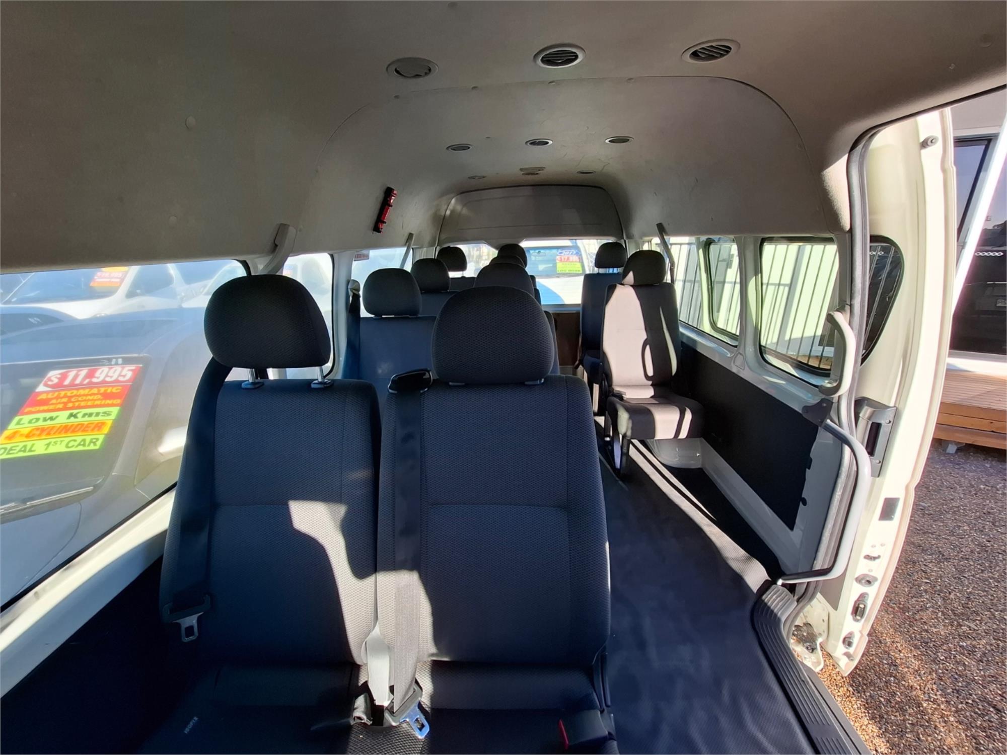 2015 TOYOTA HIACE TRH223R MY14 COMMUTER 4 SP AUTOMATIC BUS