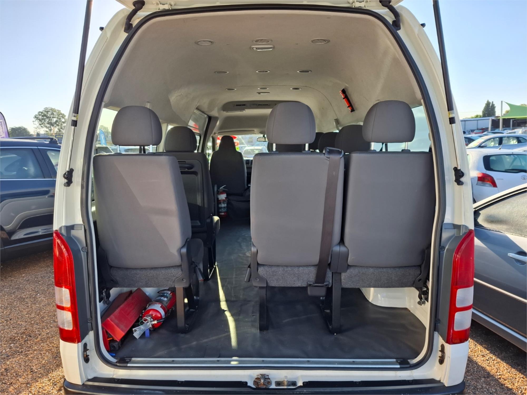 2015 TOYOTA HIACE TRH223R MY14 COMMUTER 4 SP AUTOMATIC BUS