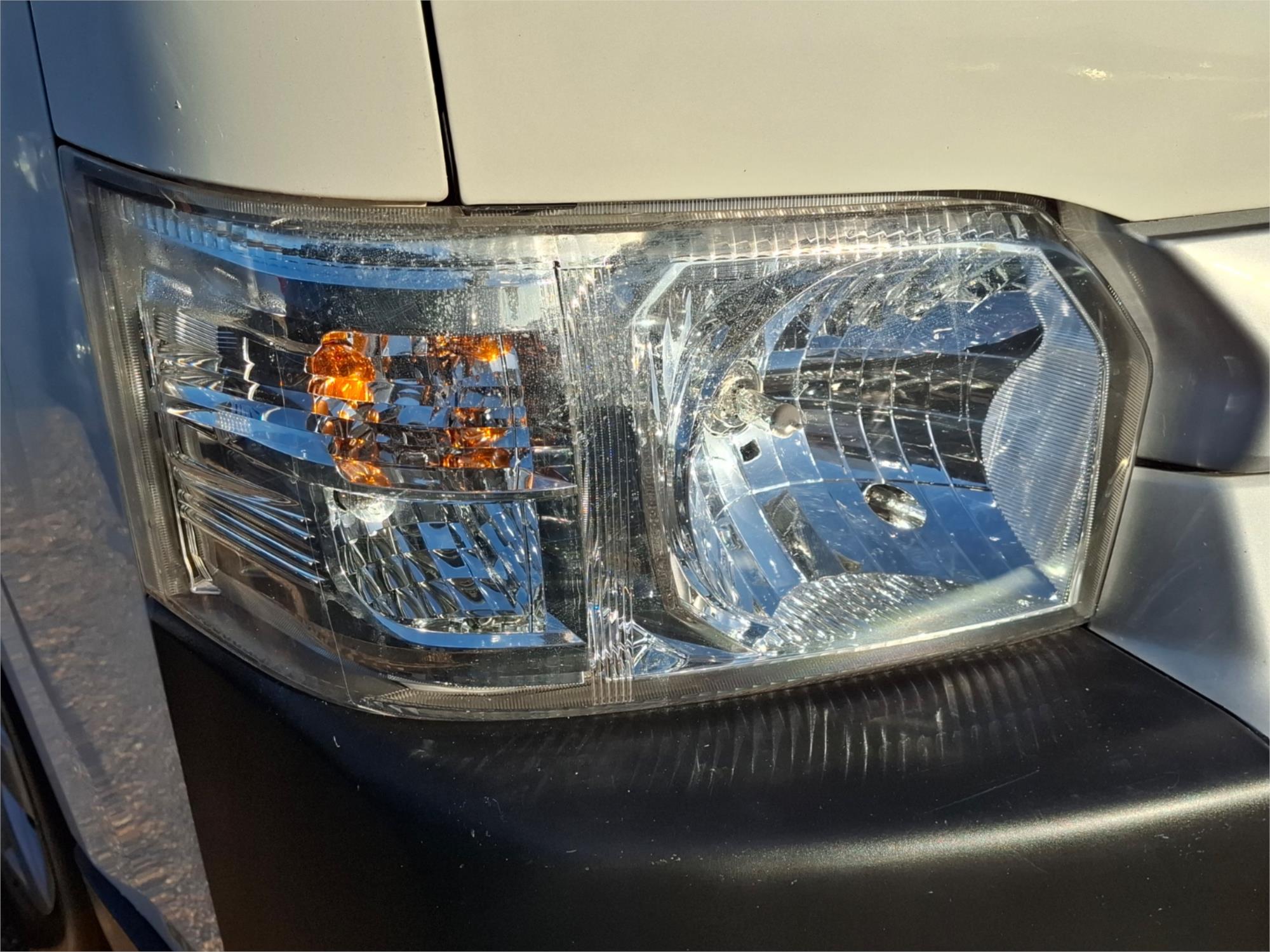 2015 TOYOTA HIACE TRH223R MY14 COMMUTER 4 SP AUTOMATIC BUS