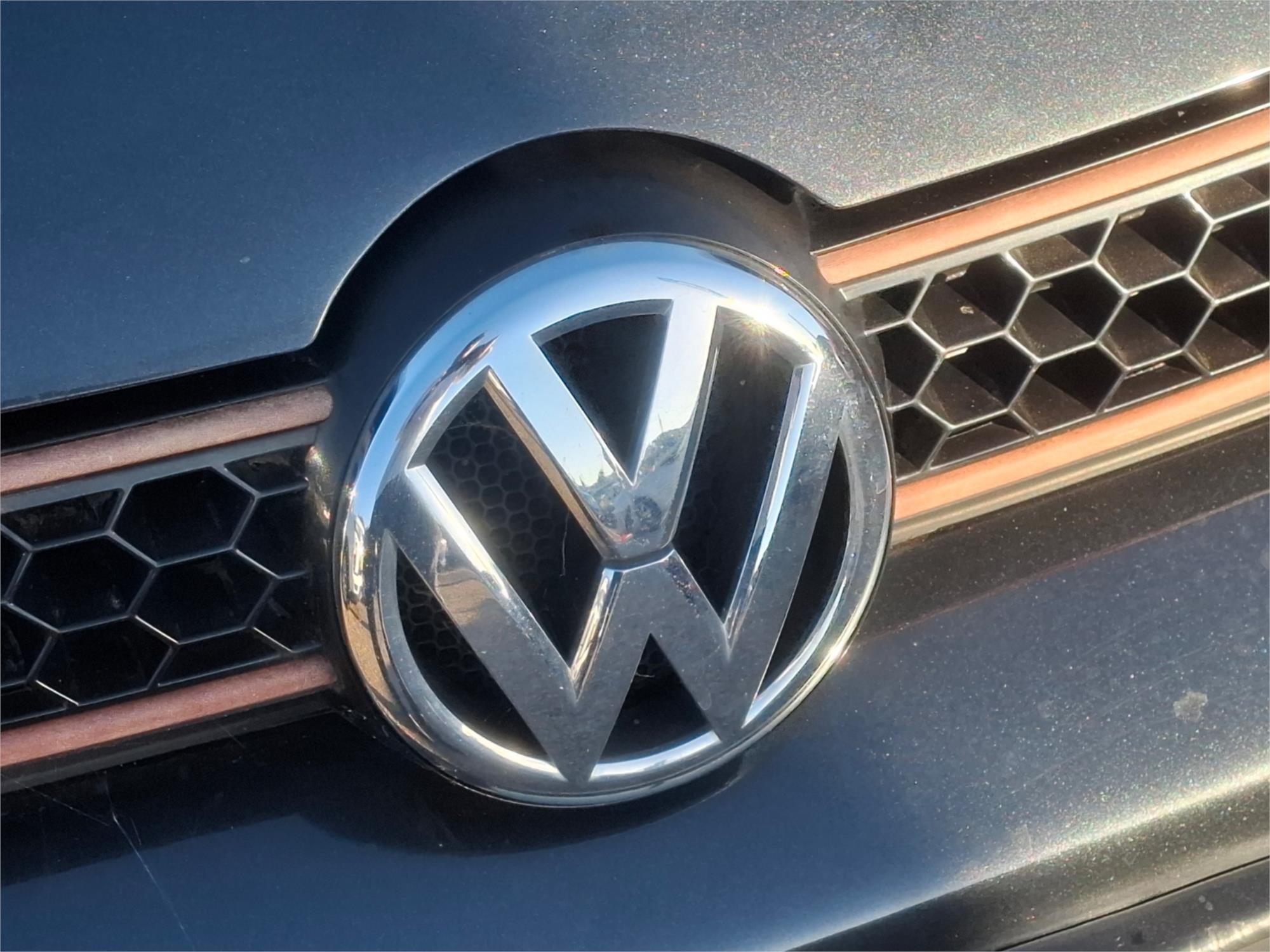 2010 VOLKSWAGEN GOLF 1K MY10 GTI 6 SP MANUAL 5D HATCHBACK