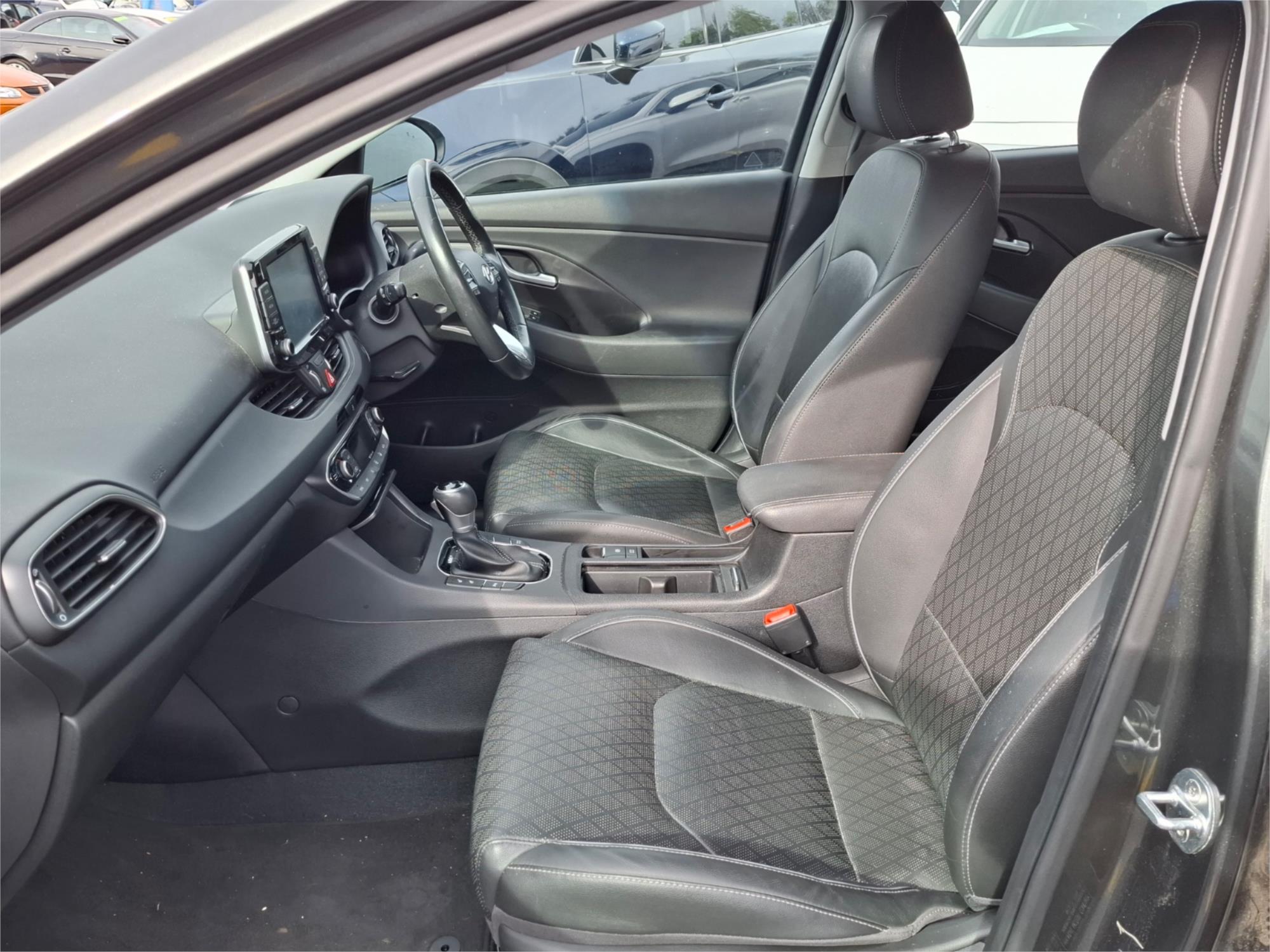 2020 HYUNDAI i30 PD2 MY20 PREMIUM 6 SP AUTOMATIC 4D HATCHBACK