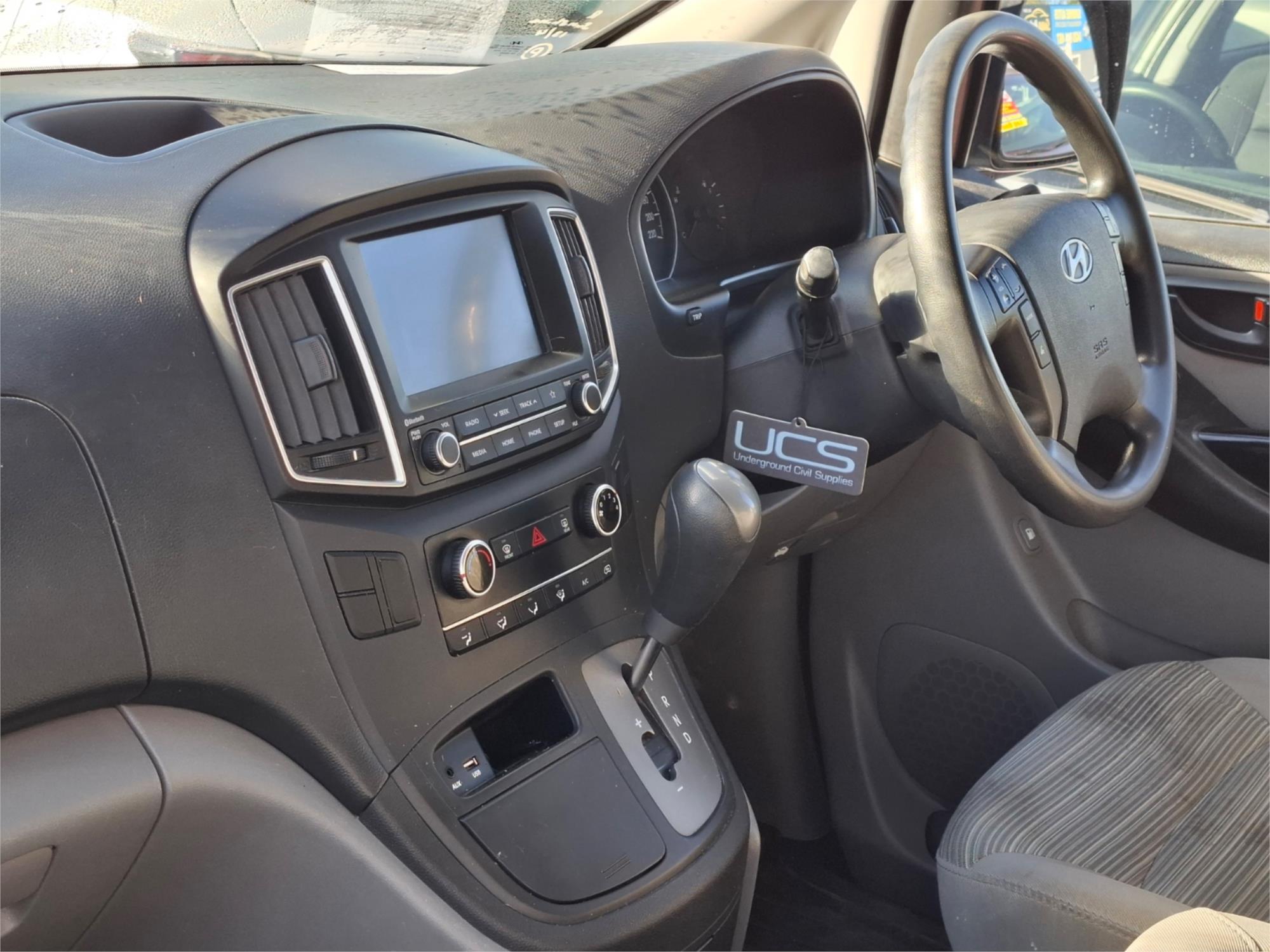 2019 HYUNDAI iLOAD TQ4 MY19 3S LIFTBACK 5 SP AUTOMATIC 4D VAN