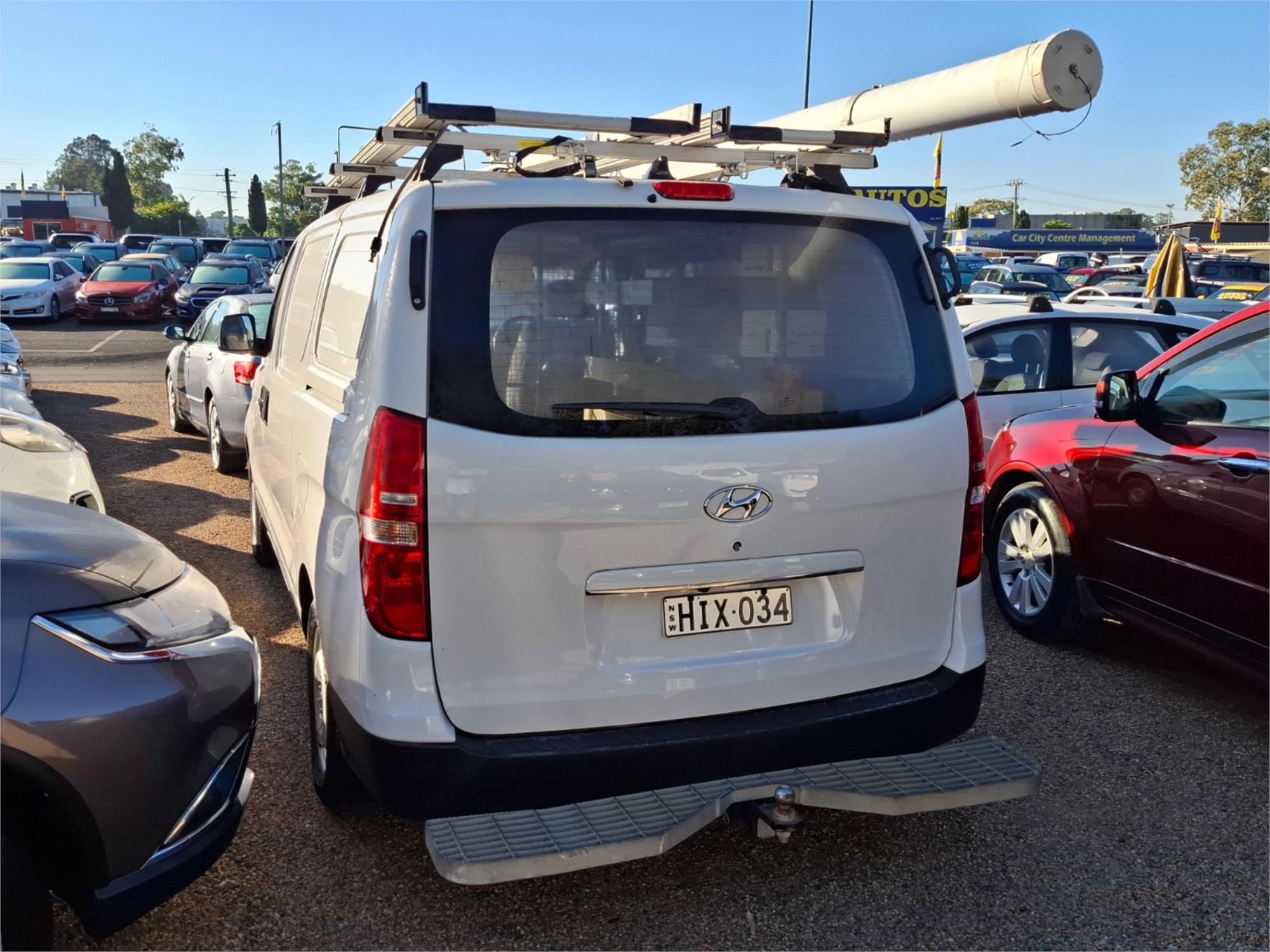 2019 HYUNDAI iLOAD TQ4 MY19 3S LIFTBACK 5 SP AUTOMATIC 4D VAN