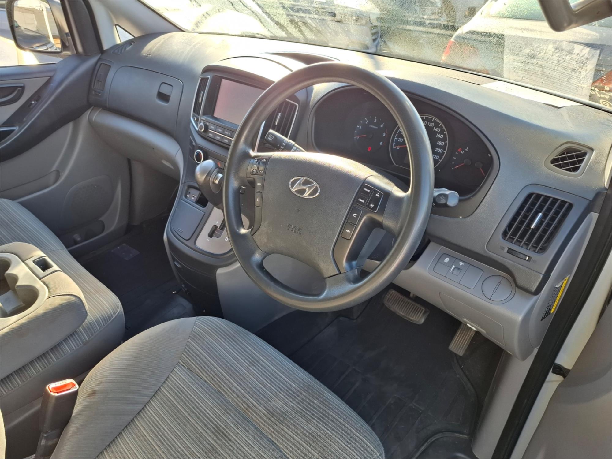 2019 HYUNDAI iLOAD TQ4 MY19 3S LIFTBACK 5 SP AUTOMATIC 4D VAN