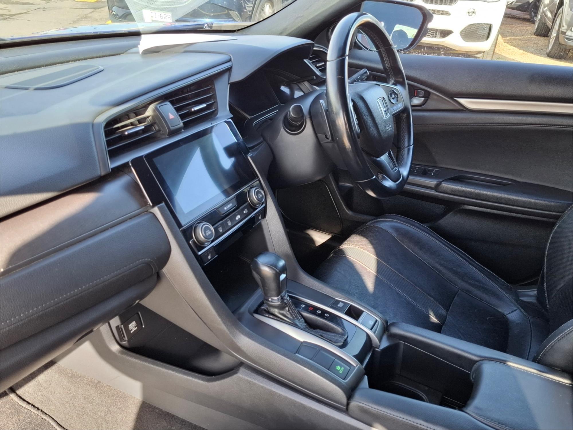 2019 HONDA CIVIC MY18 VTi-LX CONTINUOUS VARIABLE 5D HATCHBACK