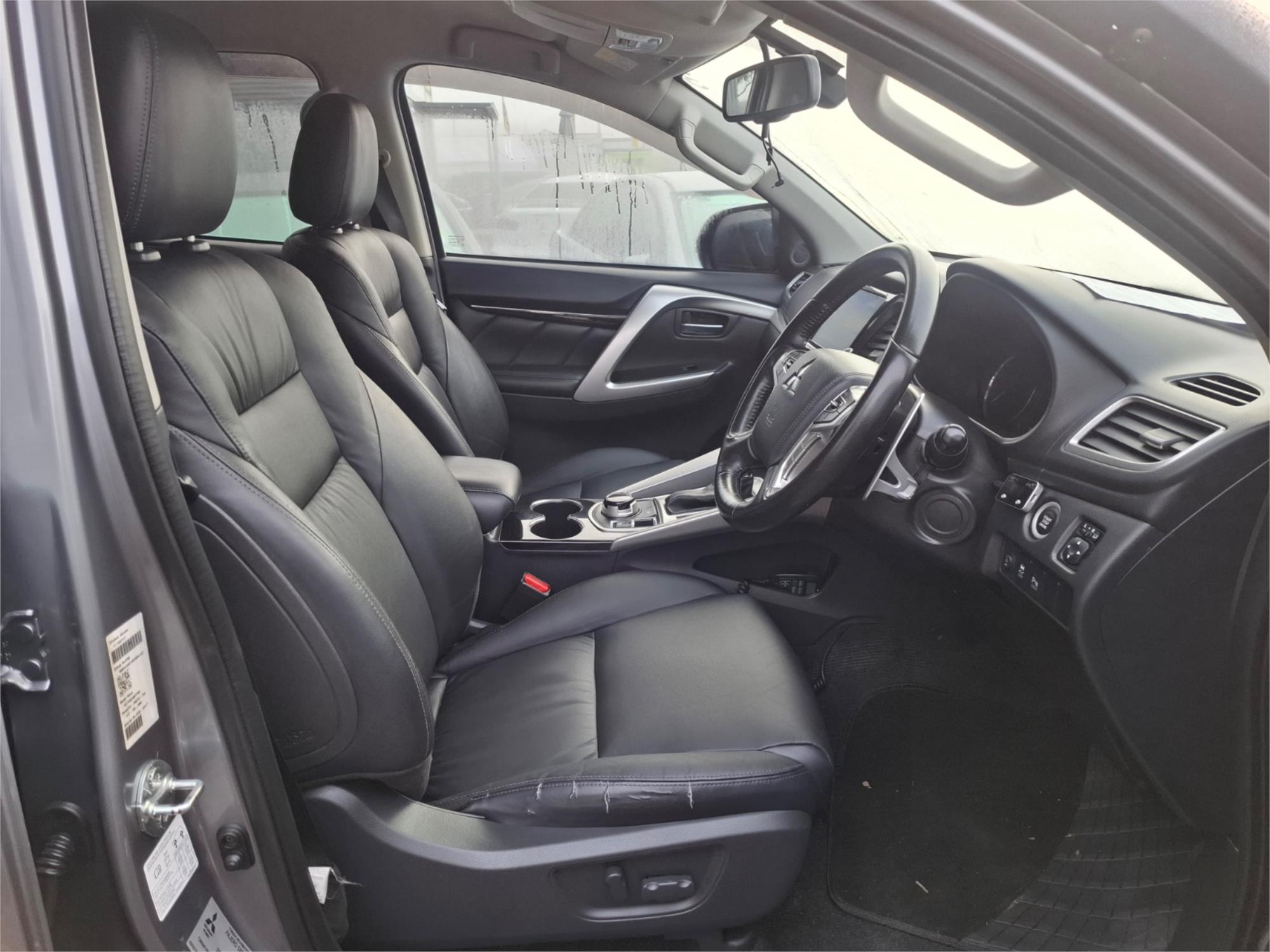 2017 MITSUBISHI PAJERO SPORT MY17 GLS (4x4) 7 SEAT 8 SP AUTOMATIC 4D WAGON