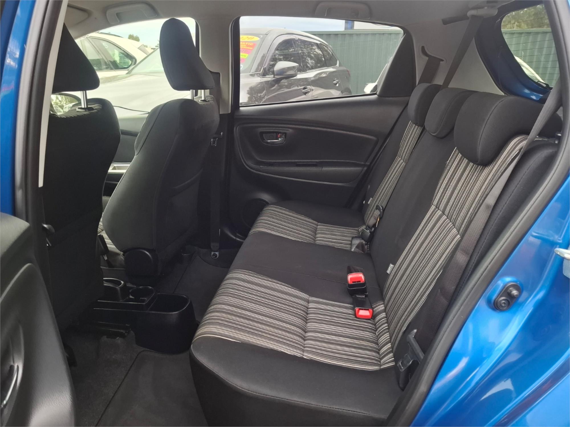 2016 TOYOTA YARIS NCP131R MY15 ZR 4 SP AUTOMATIC 5D HATCHBACK