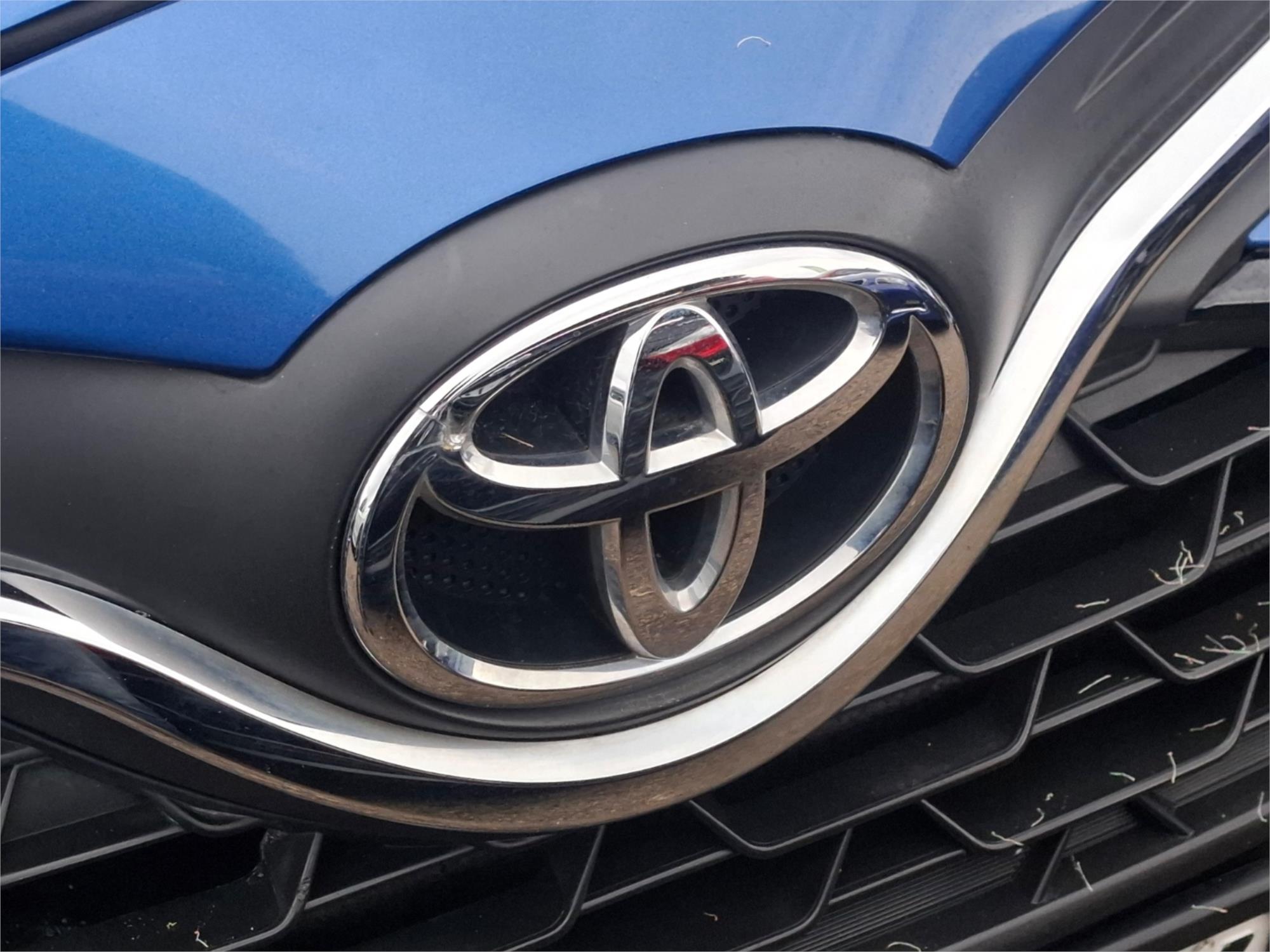2016 TOYOTA YARIS NCP131R MY15 ZR 4 SP AUTOMATIC 5D HATCHBACK