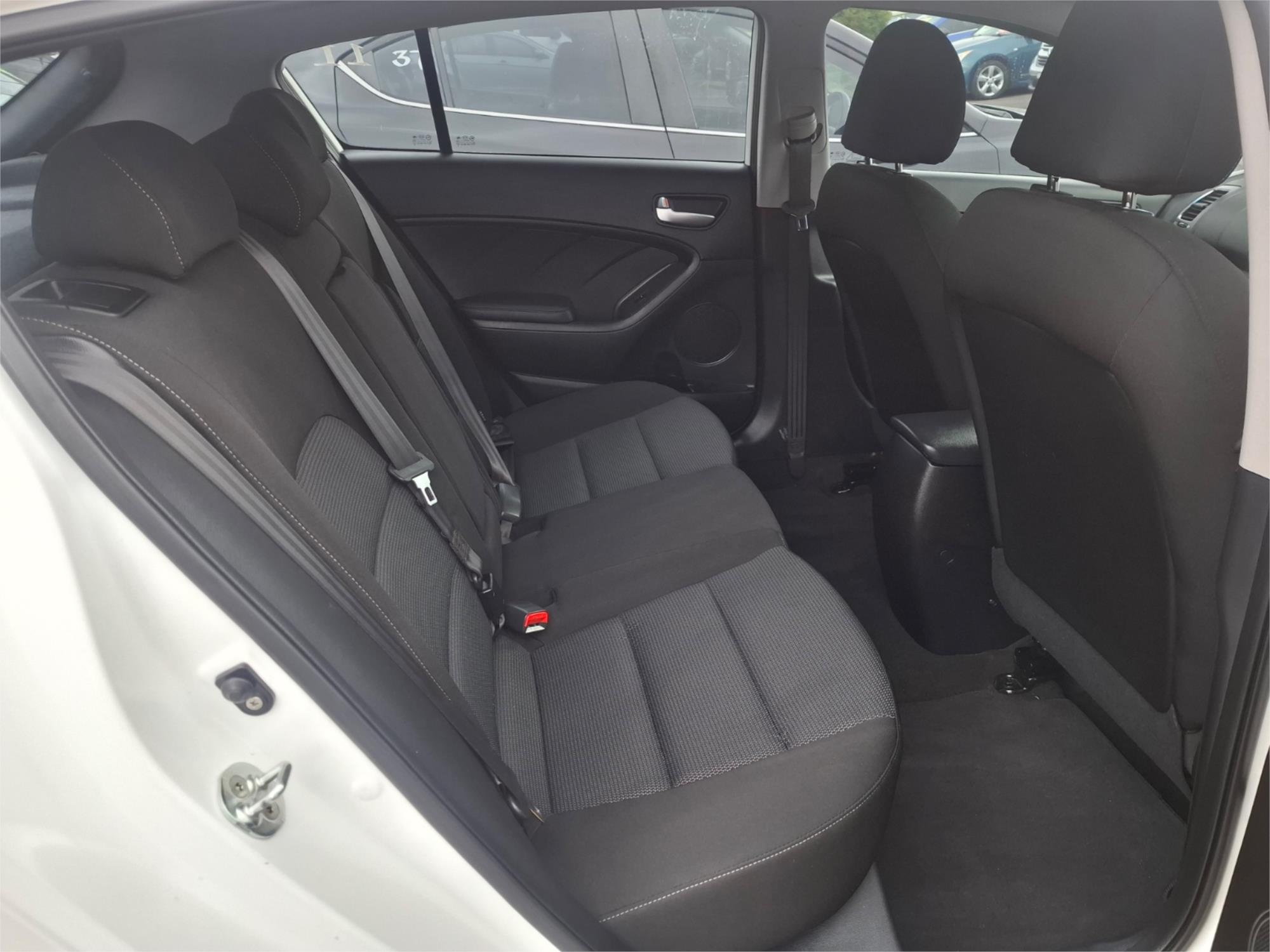 2017 KIA CERATO YD MY17 S 6 SP AUTO SEQ SPORTSHIFT 5D HATCHBACK