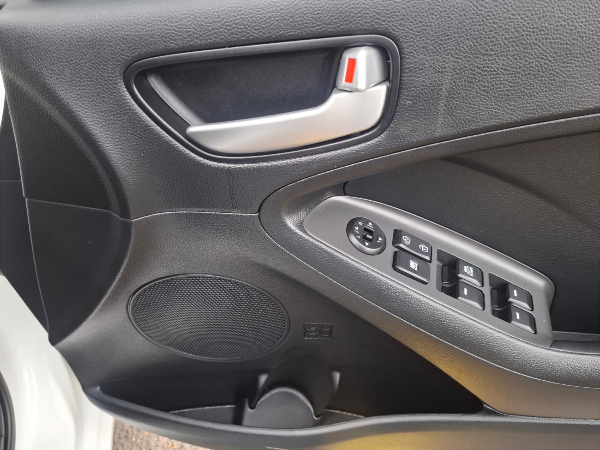 2017 KIA CERATO YD MY17 S 6 SP AUTO SEQ SPORTSHIFT 5D HATCHBACK