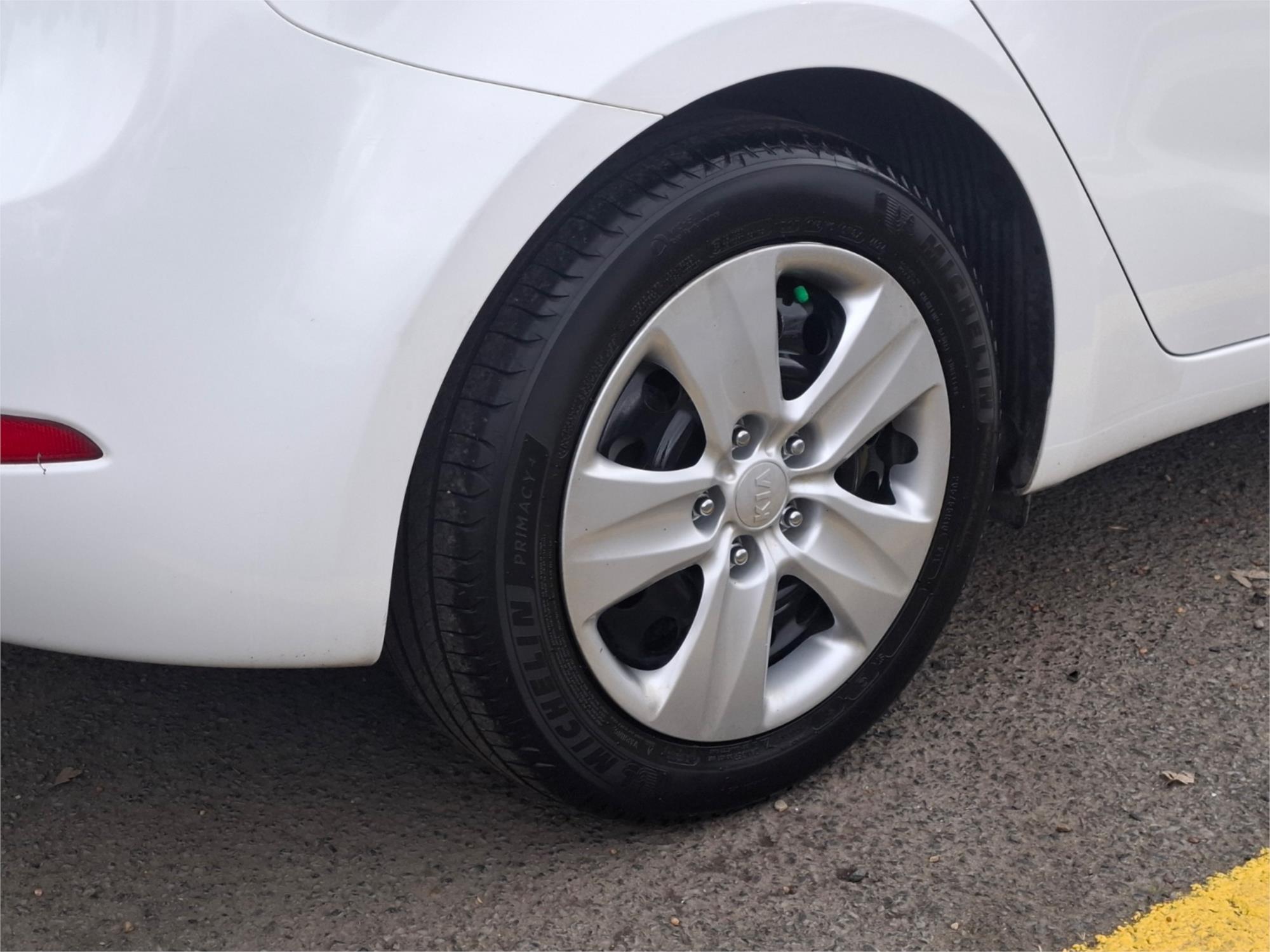 2017 KIA CERATO YD MY17 S 6 SP AUTO SEQ SPORTSHIFT 5D HATCHBACK