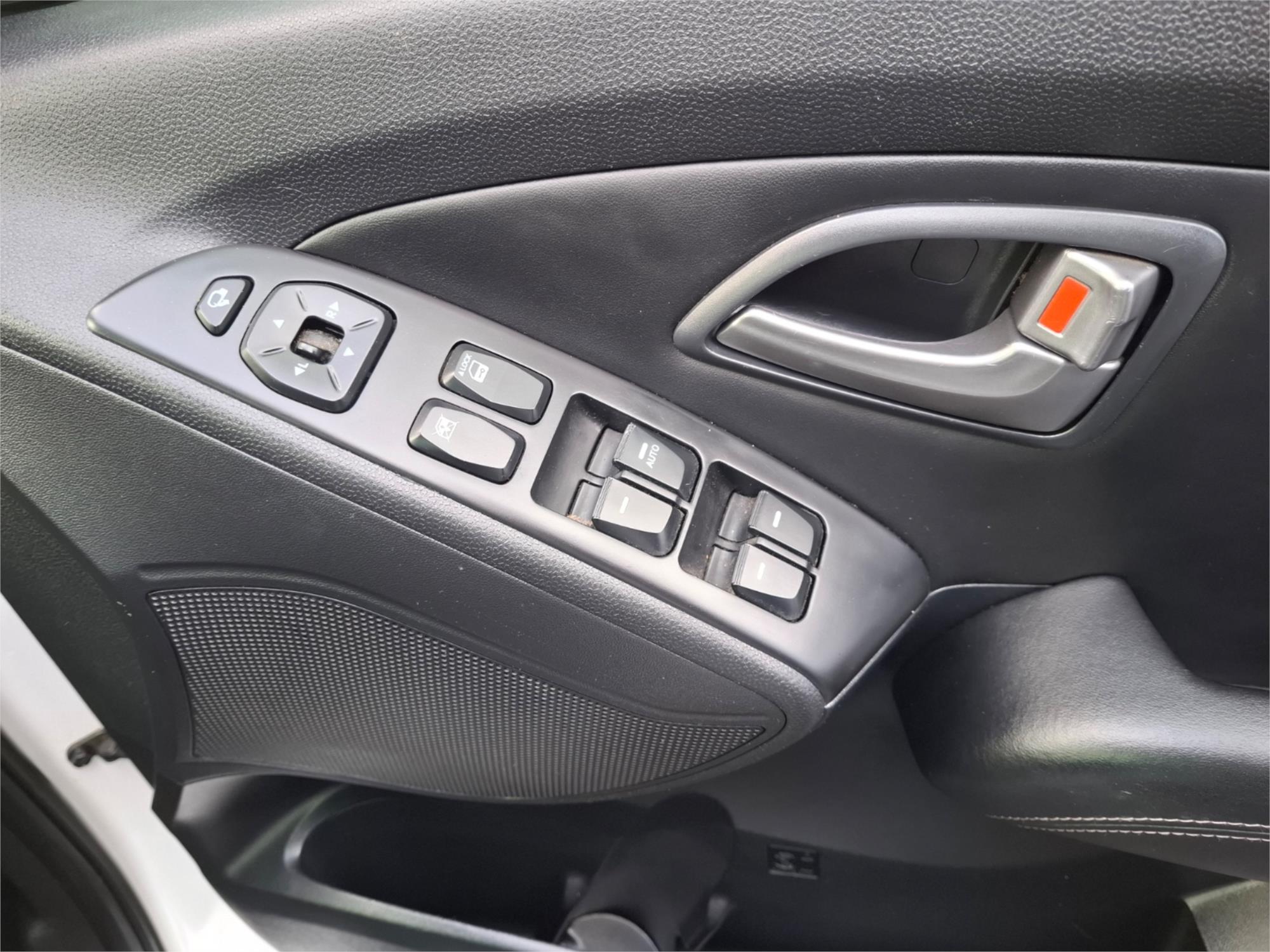 2014 HYUNDAI iX35 LM SERIES II SE (FWD) 6 SP AUTOMATIC 4D WAGON