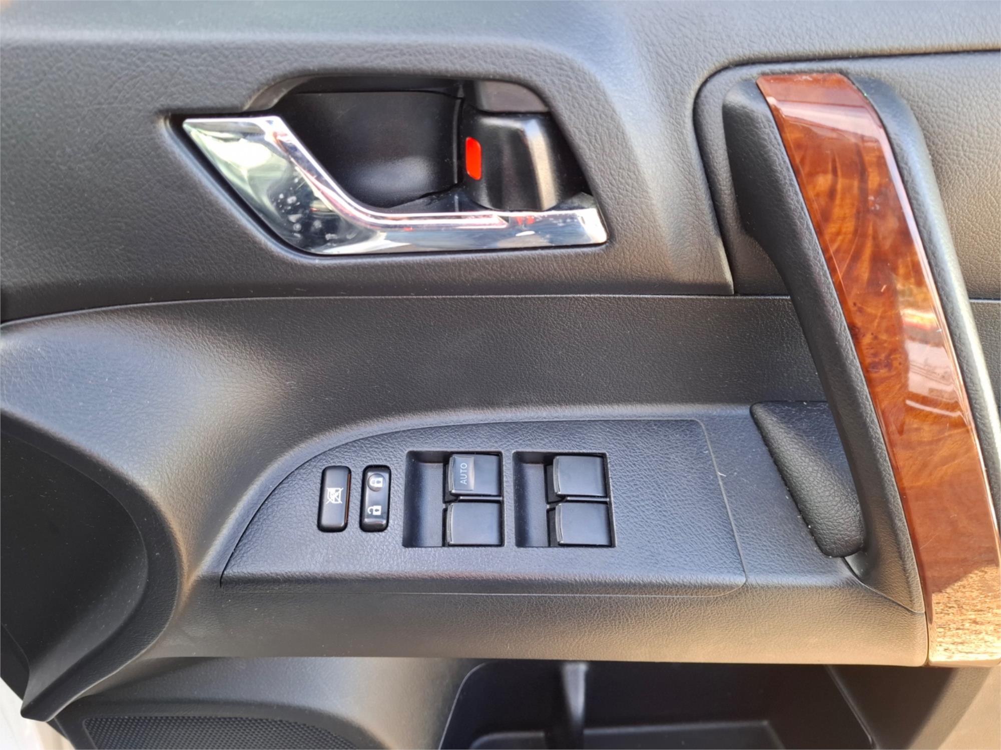 2010 TOYOTA KLUGER GSU45R GRANDE (4x4) 5 SP AUTOMATIC 4D WAGON