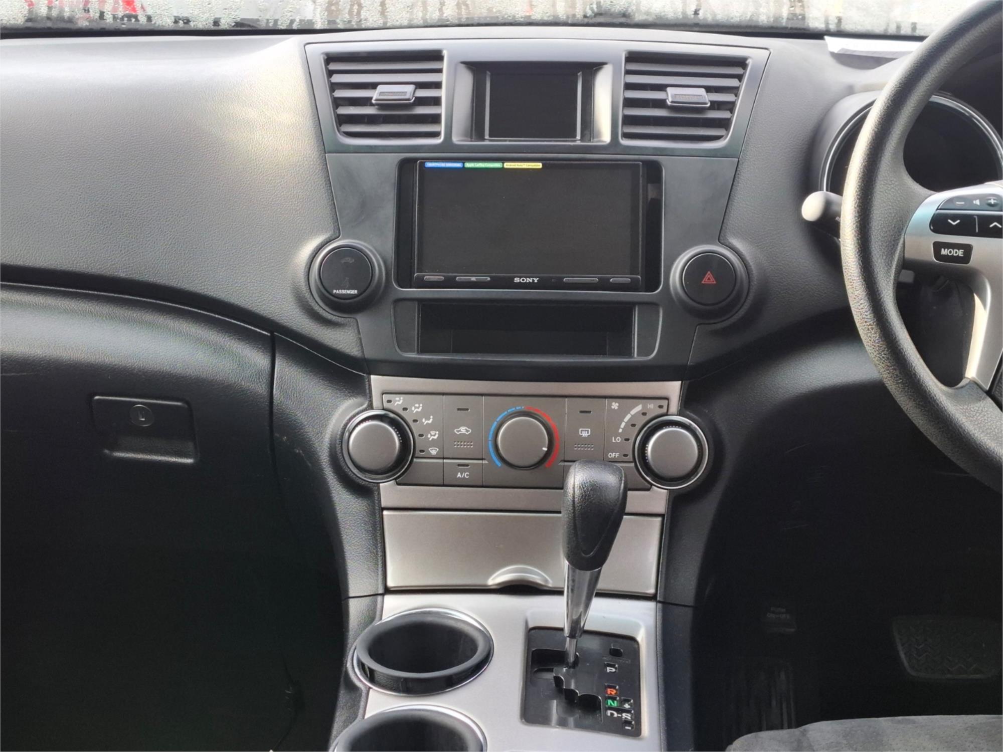 2011 TOYOTA KLUGER GSU40R MY11 UPGRADE KX-R (FWD) 5 SEAT 5 SP AUTOMATIC 4D WAGON