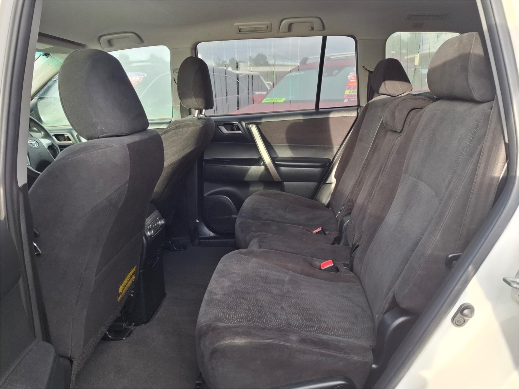 2011 TOYOTA KLUGER GSU40R MY11 UPGRADE KX-R (FWD) 5 SEAT 5 SP AUTOMATIC 4D WAGON