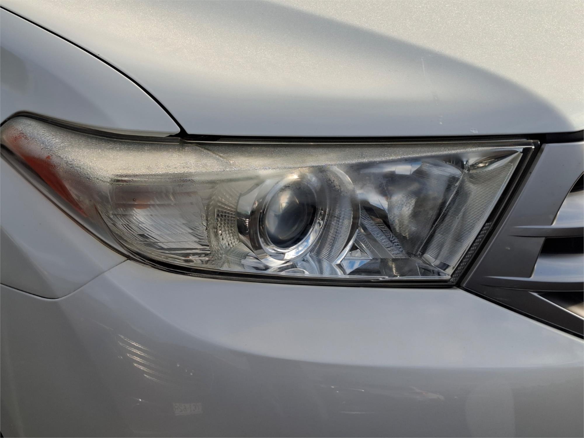 2011 TOYOTA KLUGER GSU40R MY11 UPGRADE KX-R (FWD) 5 SEAT 5 SP AUTOMATIC 4D WAGON