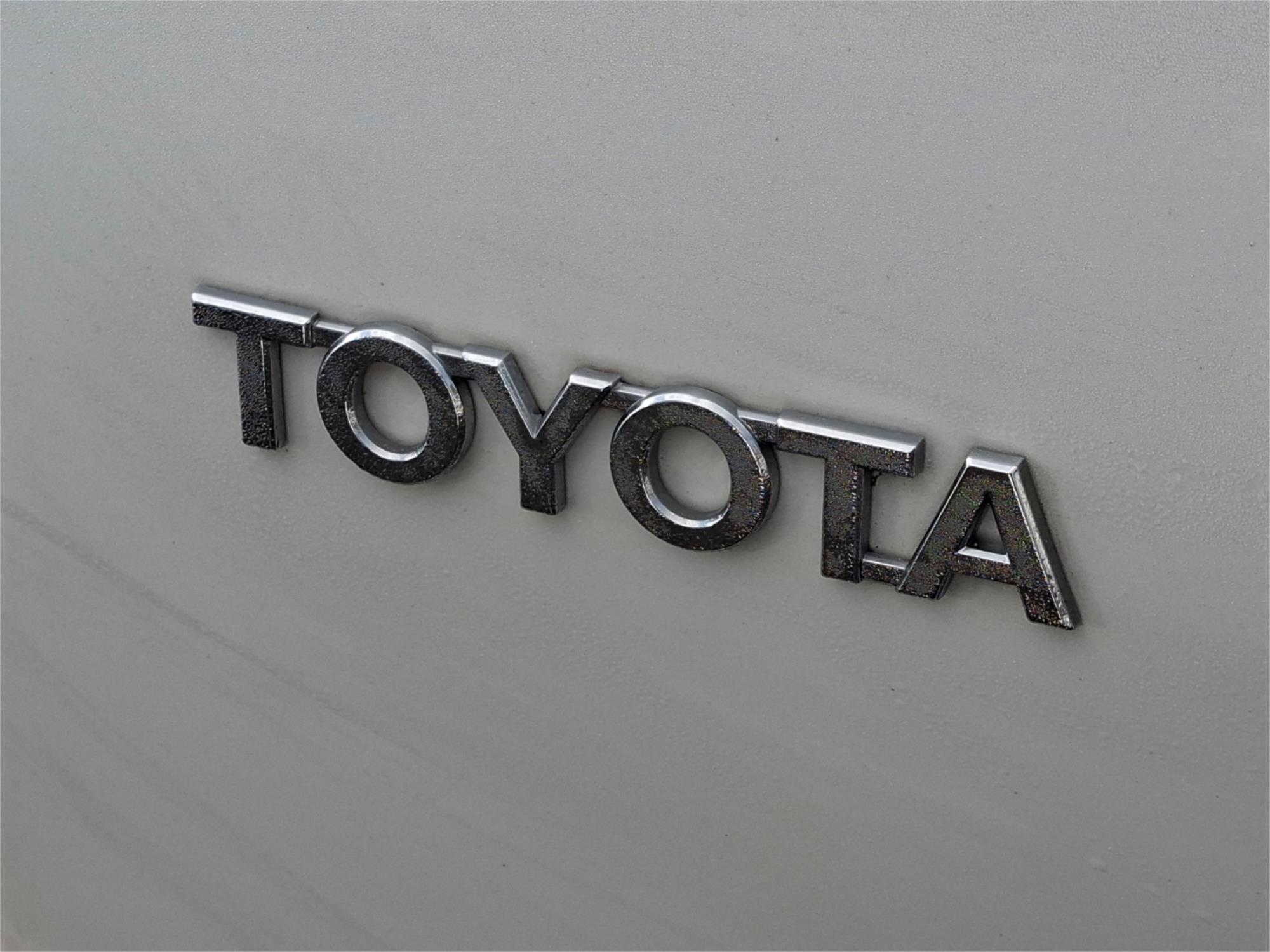2011 TOYOTA KLUGER GSU40R MY11 UPGRADE KX-R (FWD) 5 SEAT 5 SP AUTOMATIC 4D WAGON