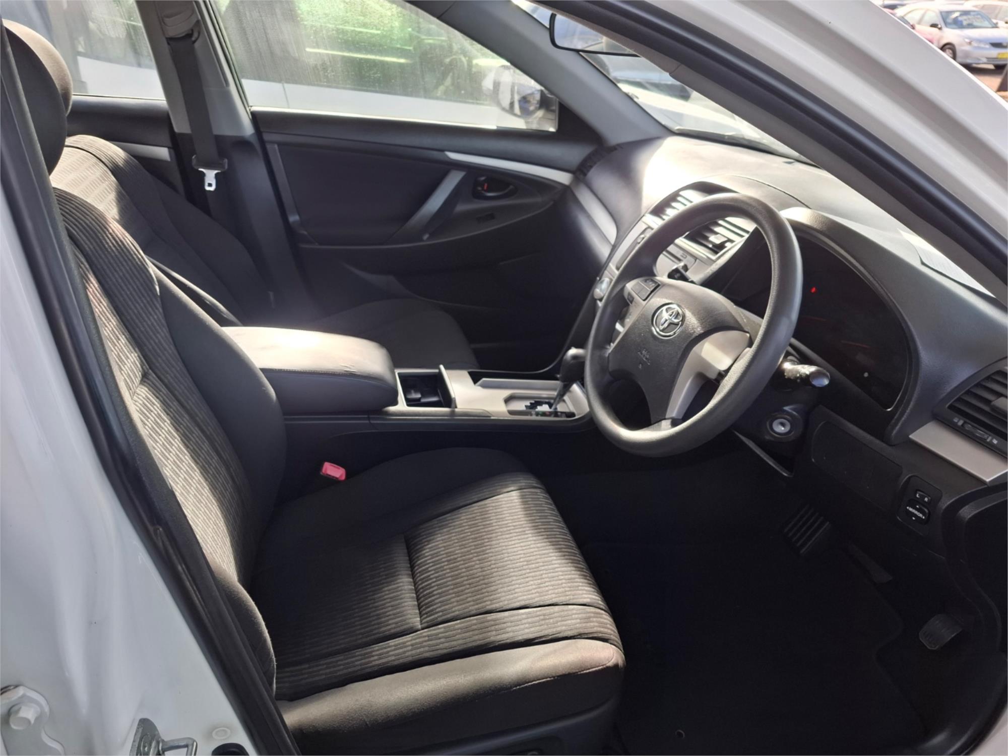 2009 TOYOTA AURION GSV40R 09 UPGRADE AT-X 6 SP AUTO SEQUENTIAL 4D SEDAN
