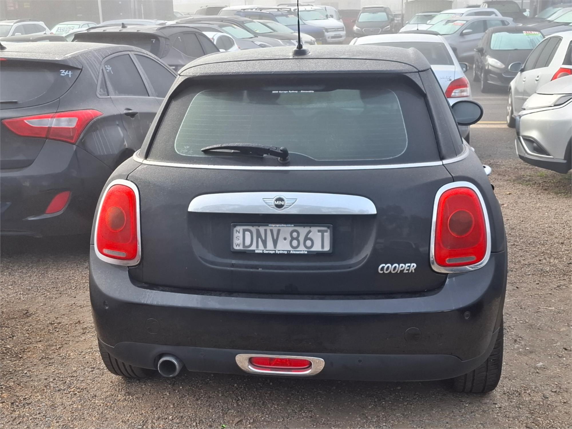 2017 MINI 5D HATCH F55 COOPER 6 SP AUTOMATIC 5D HATCHBACK