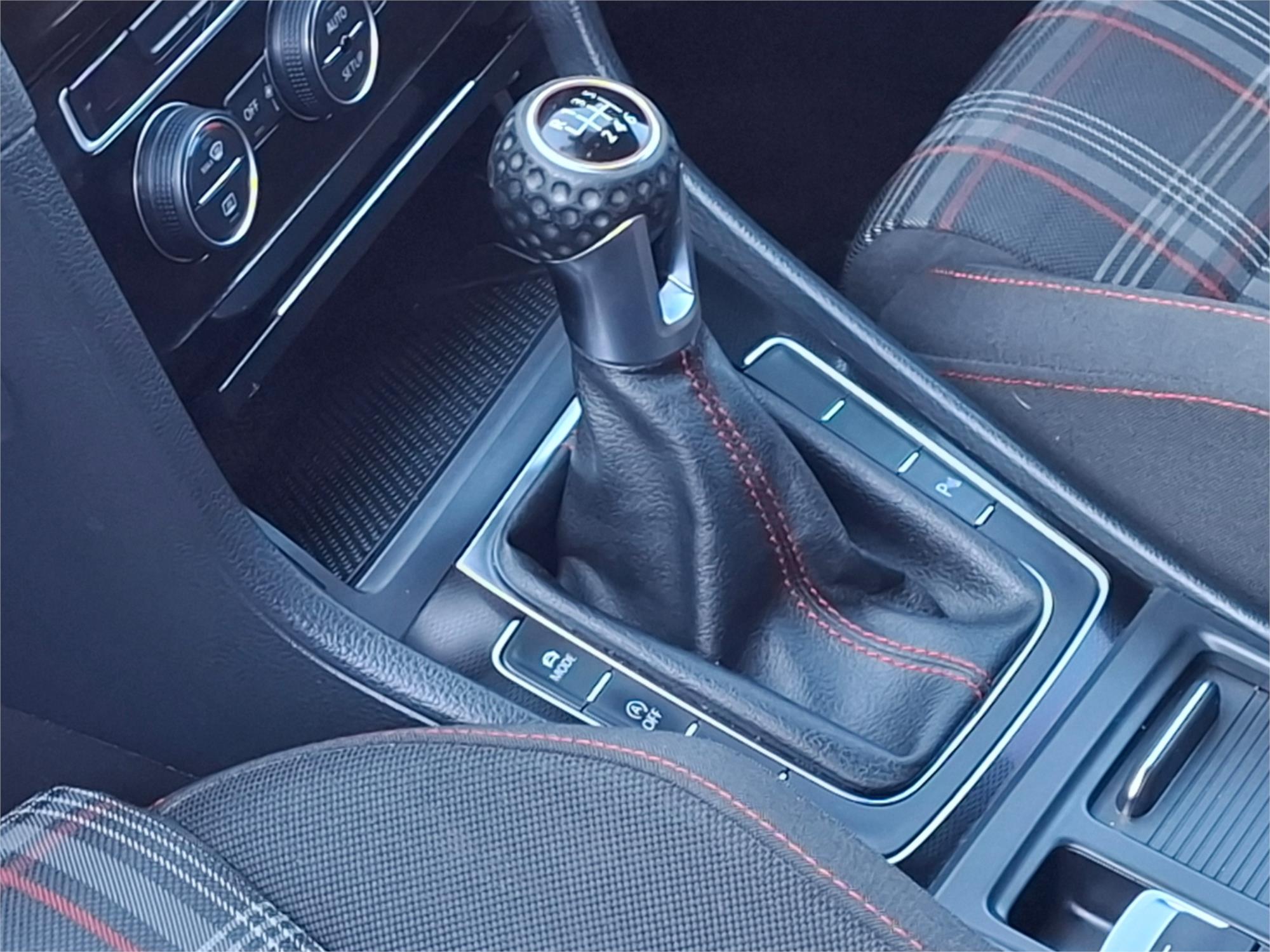 2013 VOLKSWAGEN GOLF 1K MY13 GTI 6 SP MANUAL 5D HATCHBACK