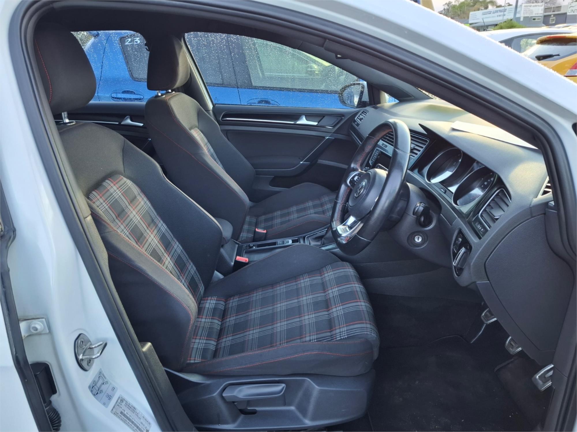2013 VOLKSWAGEN GOLF 1K MY13 GTI 6 SP MANUAL 5D HATCHBACK