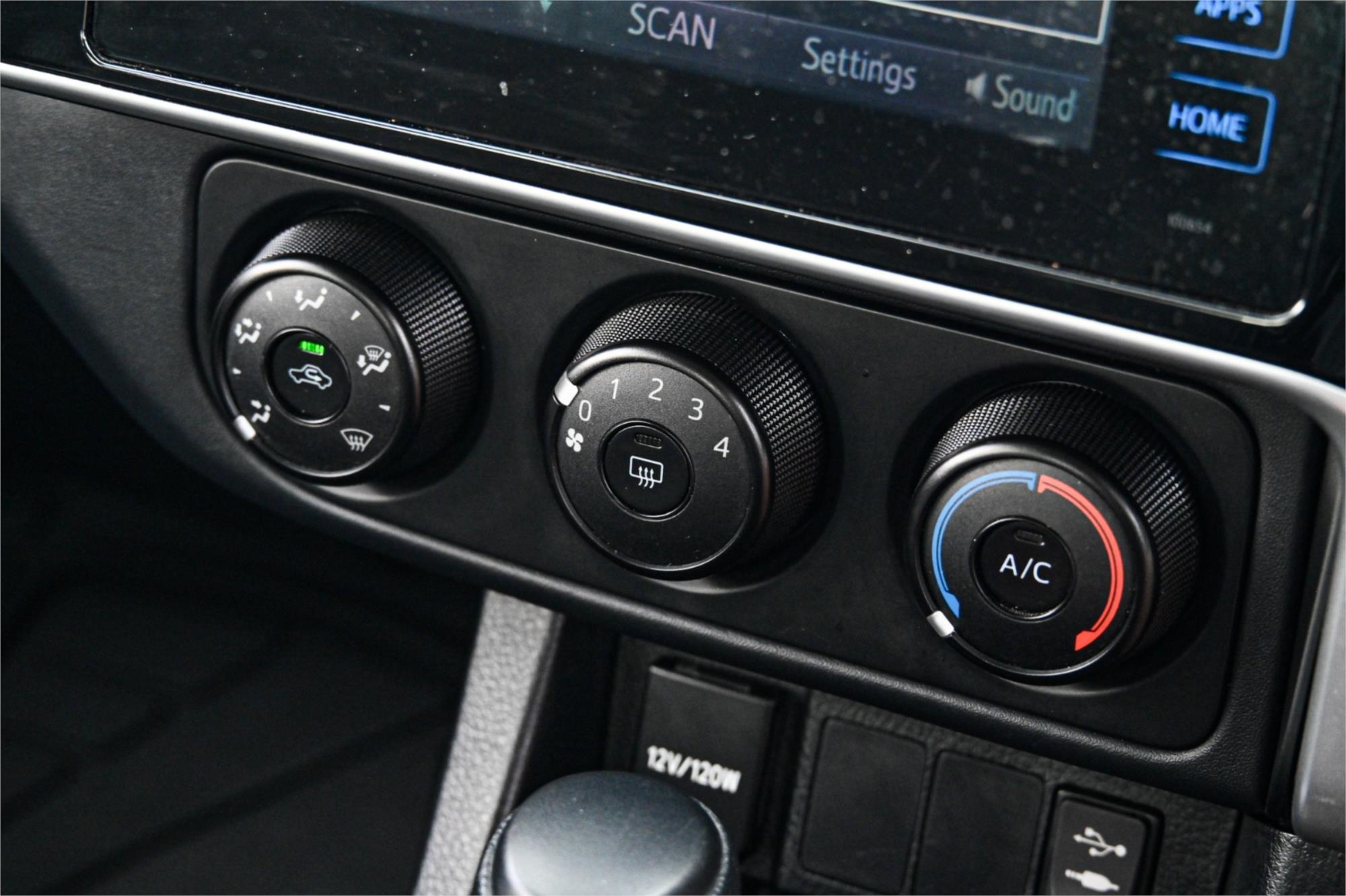 2018 TOYOTA COROLLA ZRE172R MY17 ASCENT CVT AUTO 7 SP SEQUENTIAL 4D SEDAN