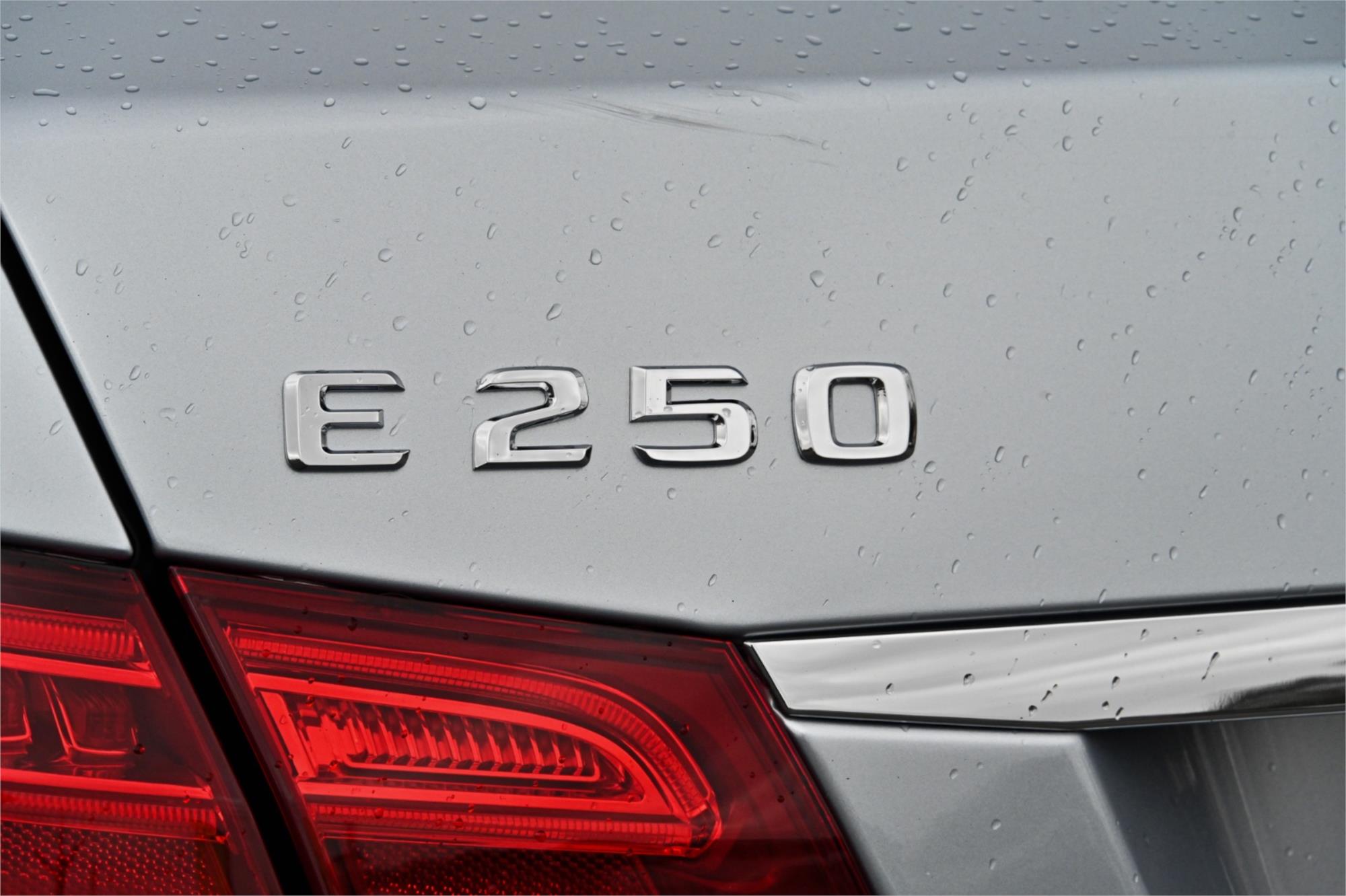 2013 MERCEDES-BENZ E250 212 MY12 CDI AVANTGARDE BE 7 SP AUTOMATIC G-TRONIC 4D SEDAN