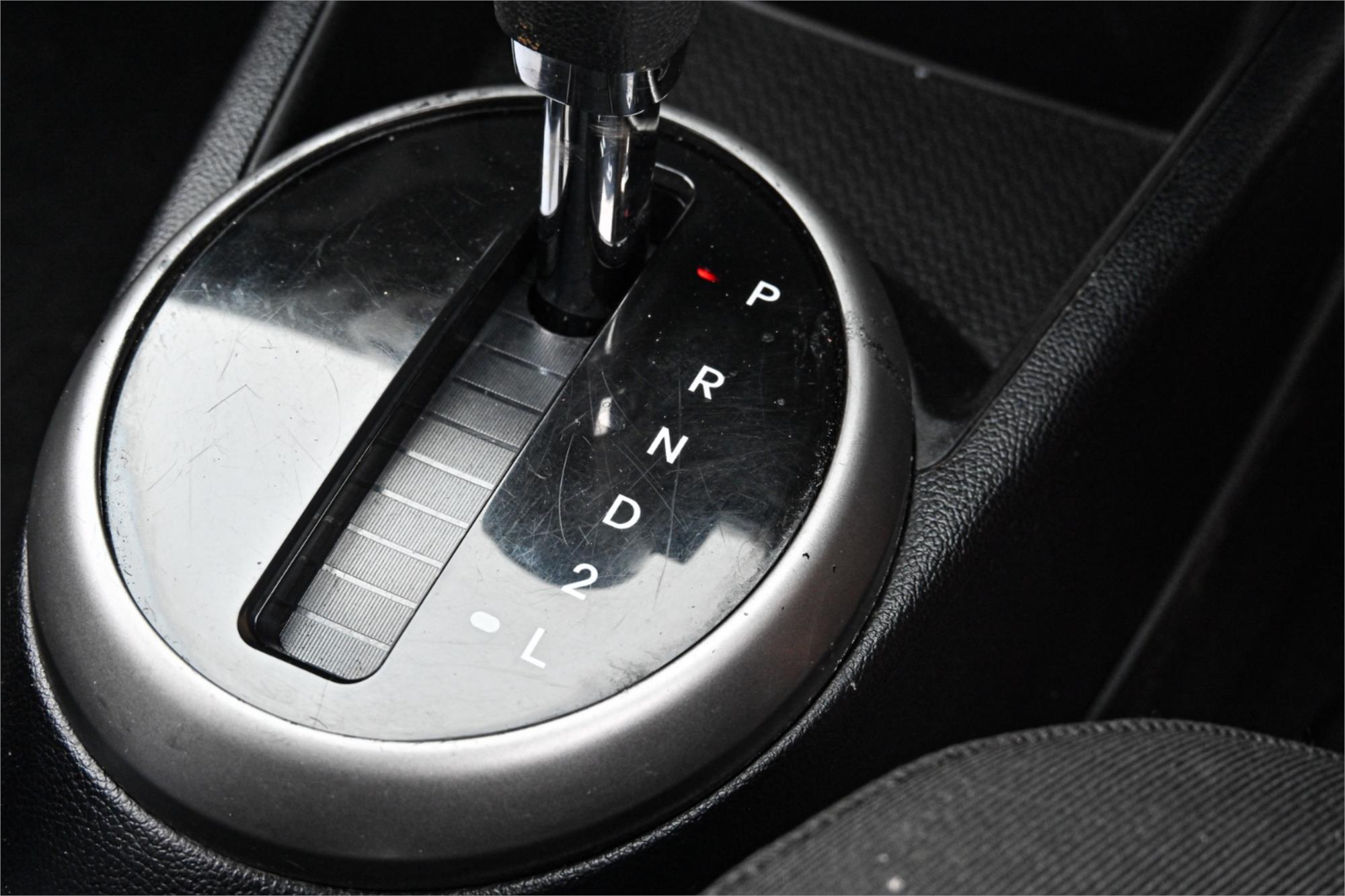 2015 HYUNDAI i20 PB MY14 ACTIVE 4 SP AUTOMATIC 3D HATCHBACK