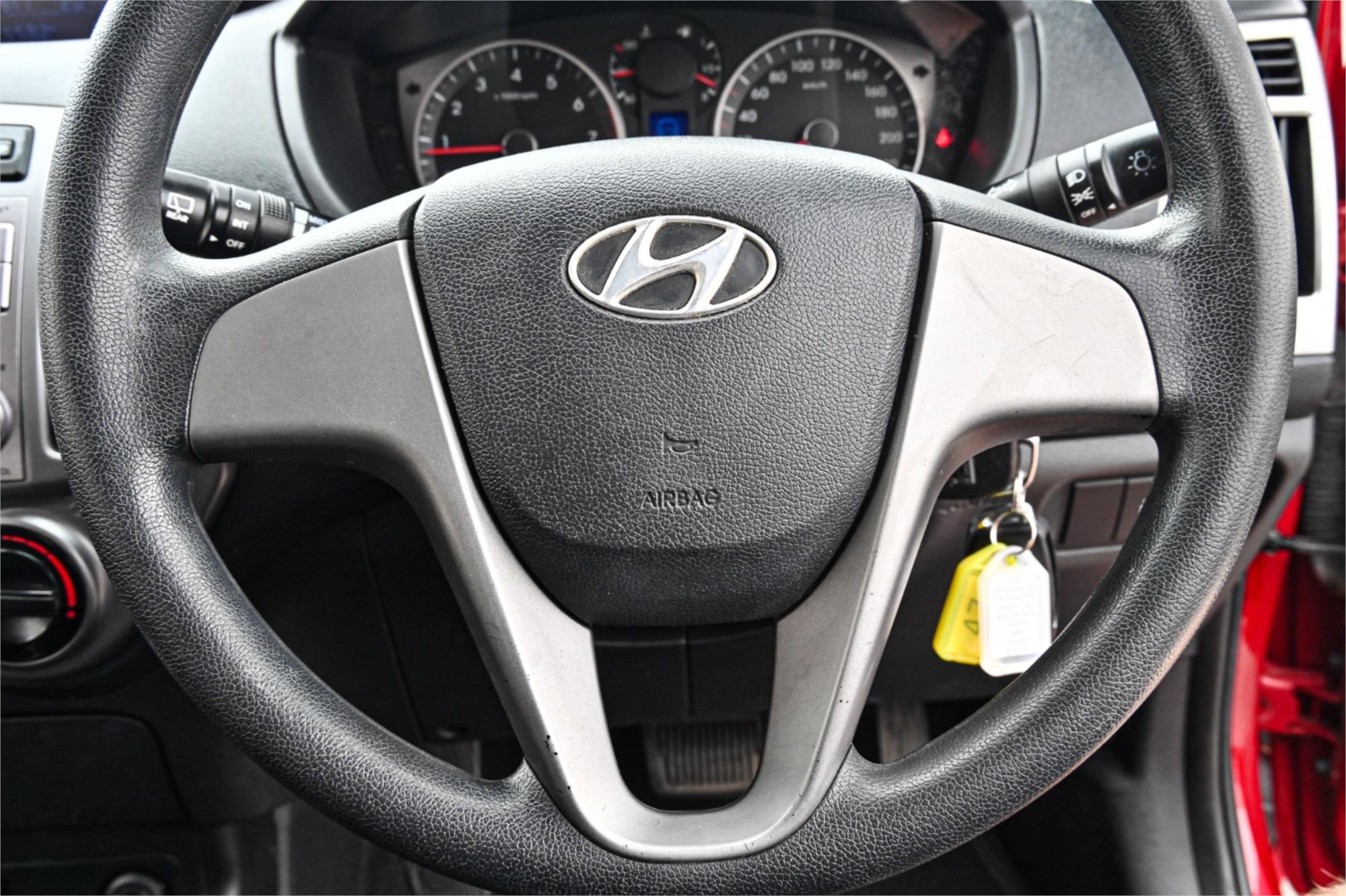 2015 HYUNDAI i20 PB MY14 ACTIVE 4 SP AUTOMATIC 3D HATCHBACK
