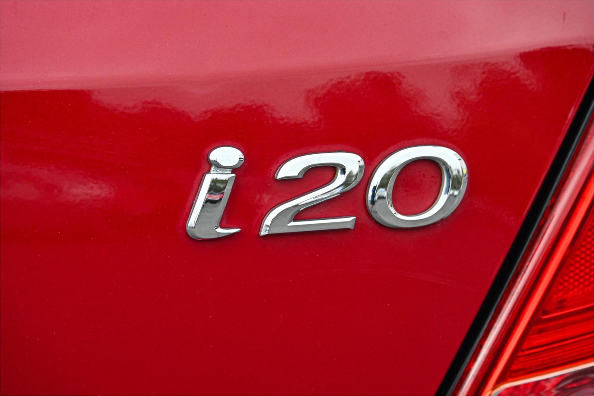 2015 HYUNDAI i20 PB MY14 ACTIVE 4 SP AUTOMATIC 3D HATCHBACK