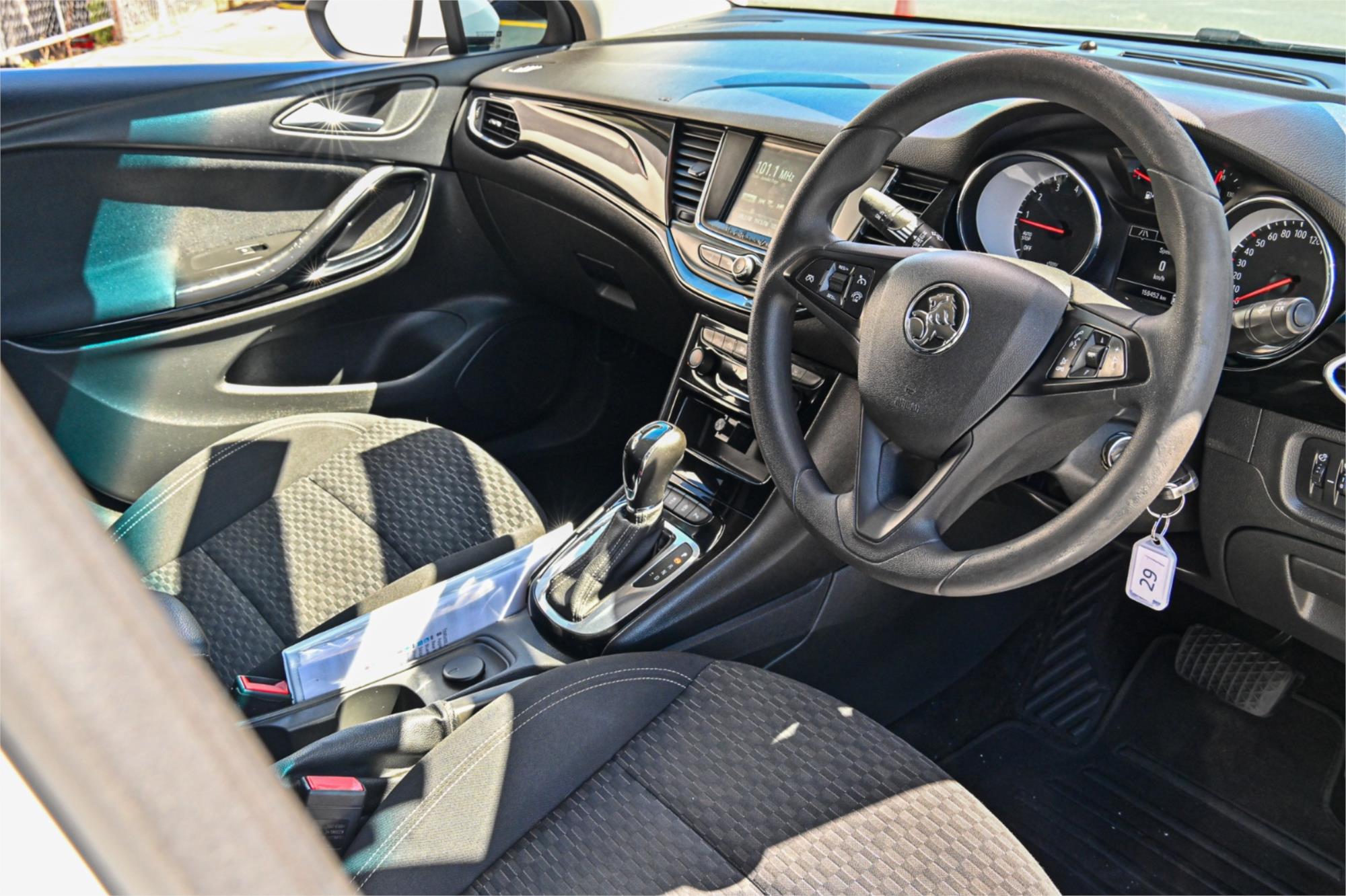 2018 HOLDEN ASTRA BK MY17.5 R 6 SP AUTOMATIC 5D HATCHBACK