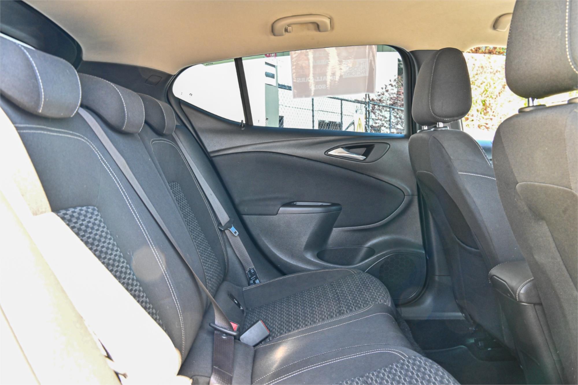 2018 HOLDEN ASTRA BK MY17.5 R 6 SP AUTOMATIC 5D HATCHBACK