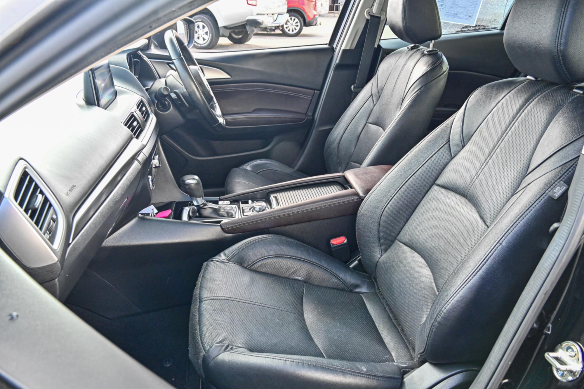 2017 MAZDA MAZDA3 BN MY17 TOURING 6 SP AUTOMATIC 4D SEDAN