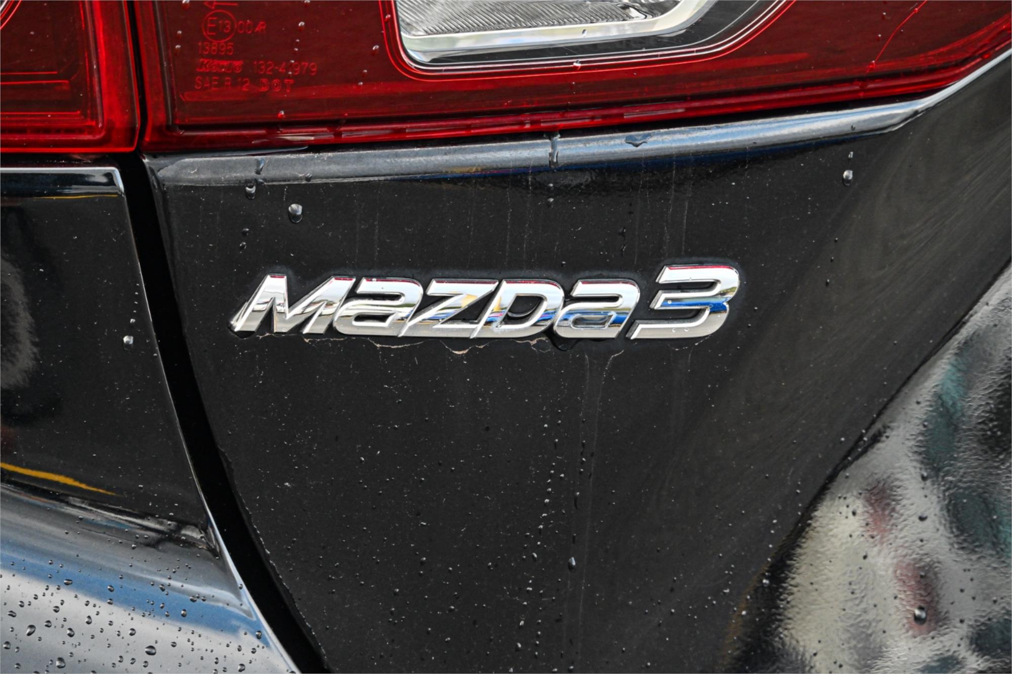 2017 MAZDA MAZDA3 BN MY17 TOURING 6 SP AUTOMATIC 4D SEDAN