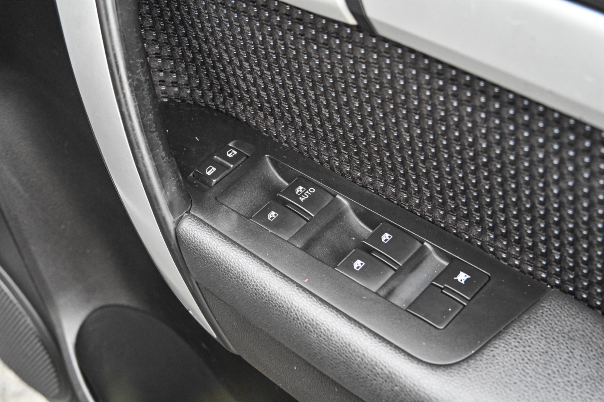 2016 HOLDEN CAPTIVA CG MY16 5 LS (FWD) 6 SP AUTOMATIC 4D WAGON