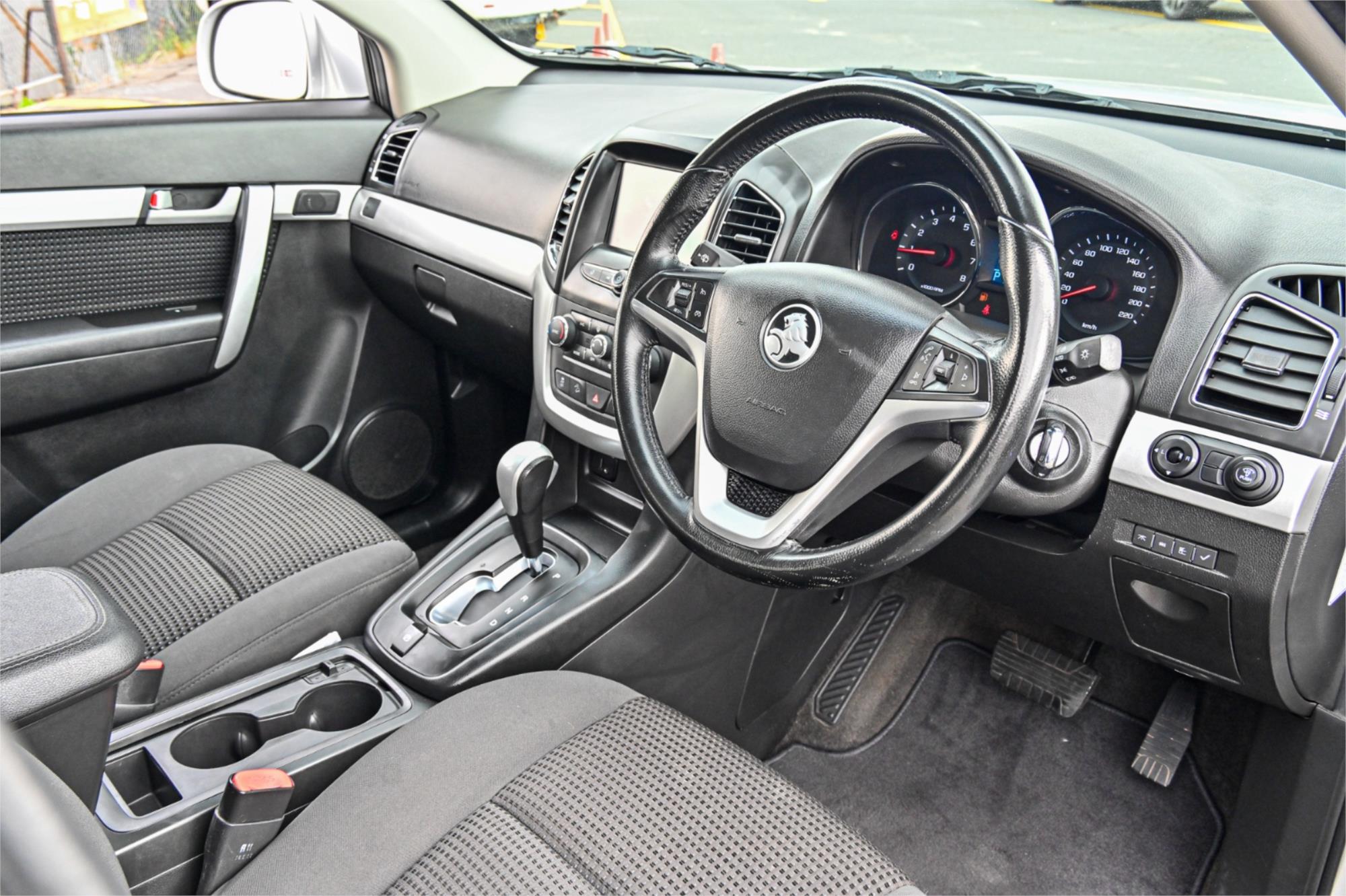 2016 HOLDEN CAPTIVA CG MY16 5 LS (FWD) 6 SP AUTOMATIC 4D WAGON